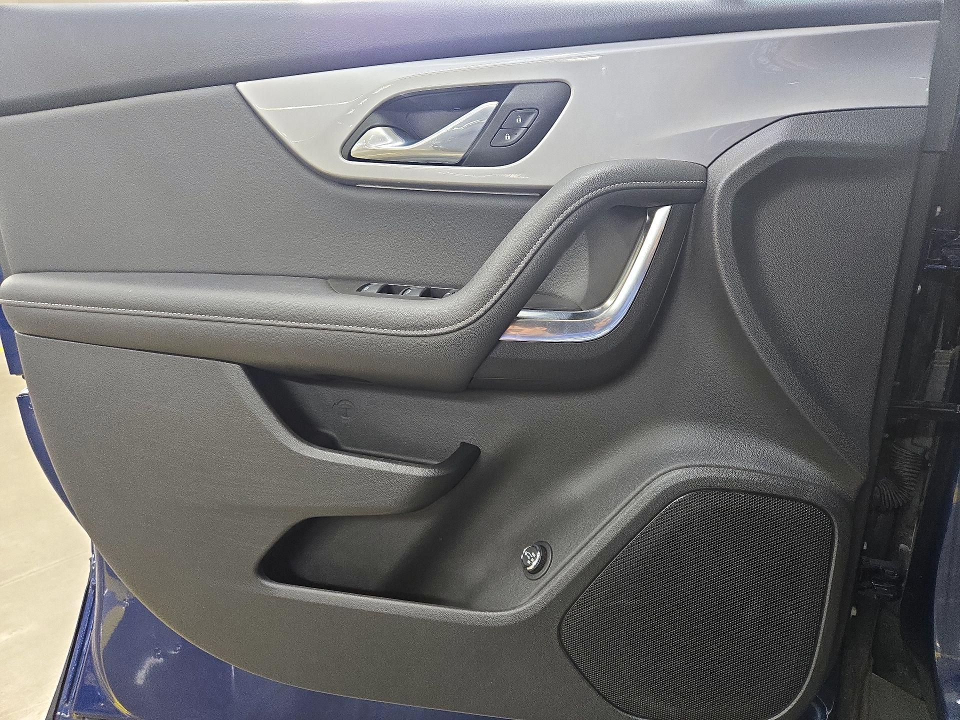 Thumbnail: 2023 Chevrolet Blazer - 12