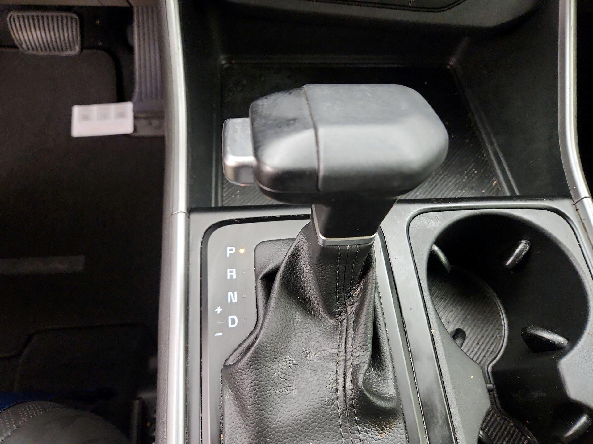 Thumbnail: 2025 Kia Carnival - 18