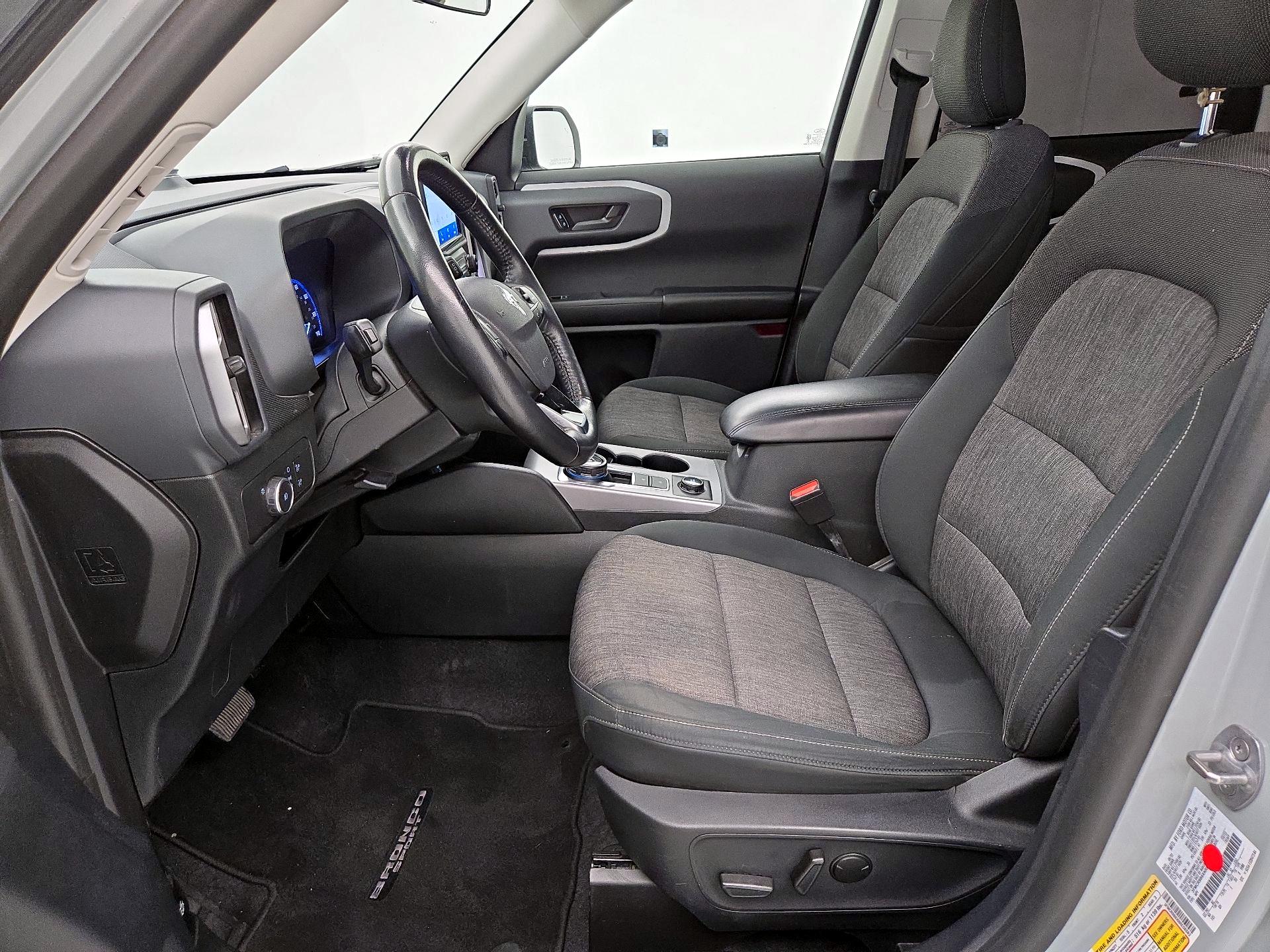 Thumbnail: 2022 Ford Bronco Sport - 11