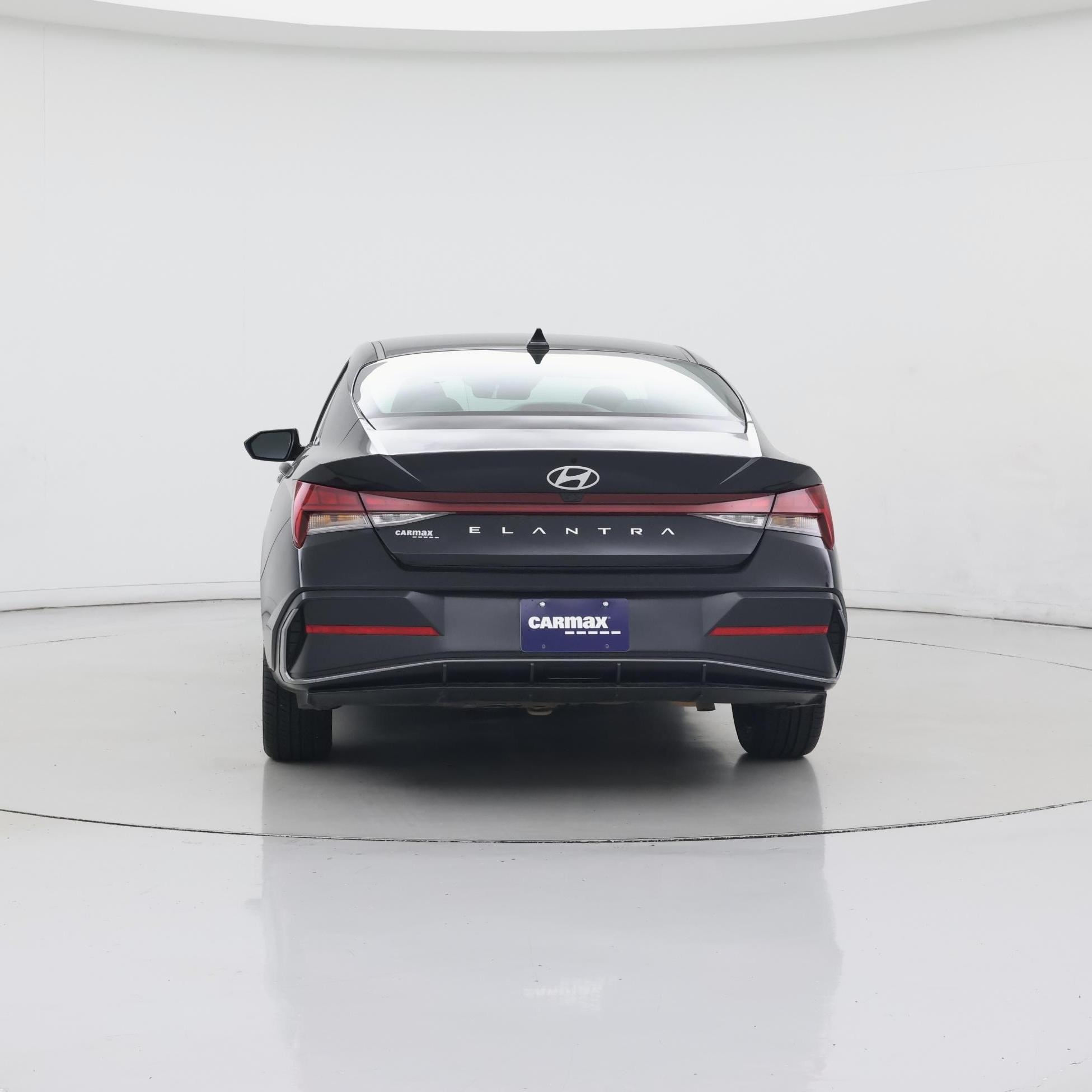 Thumbnail: 2024 Hyundai Elantra - 6