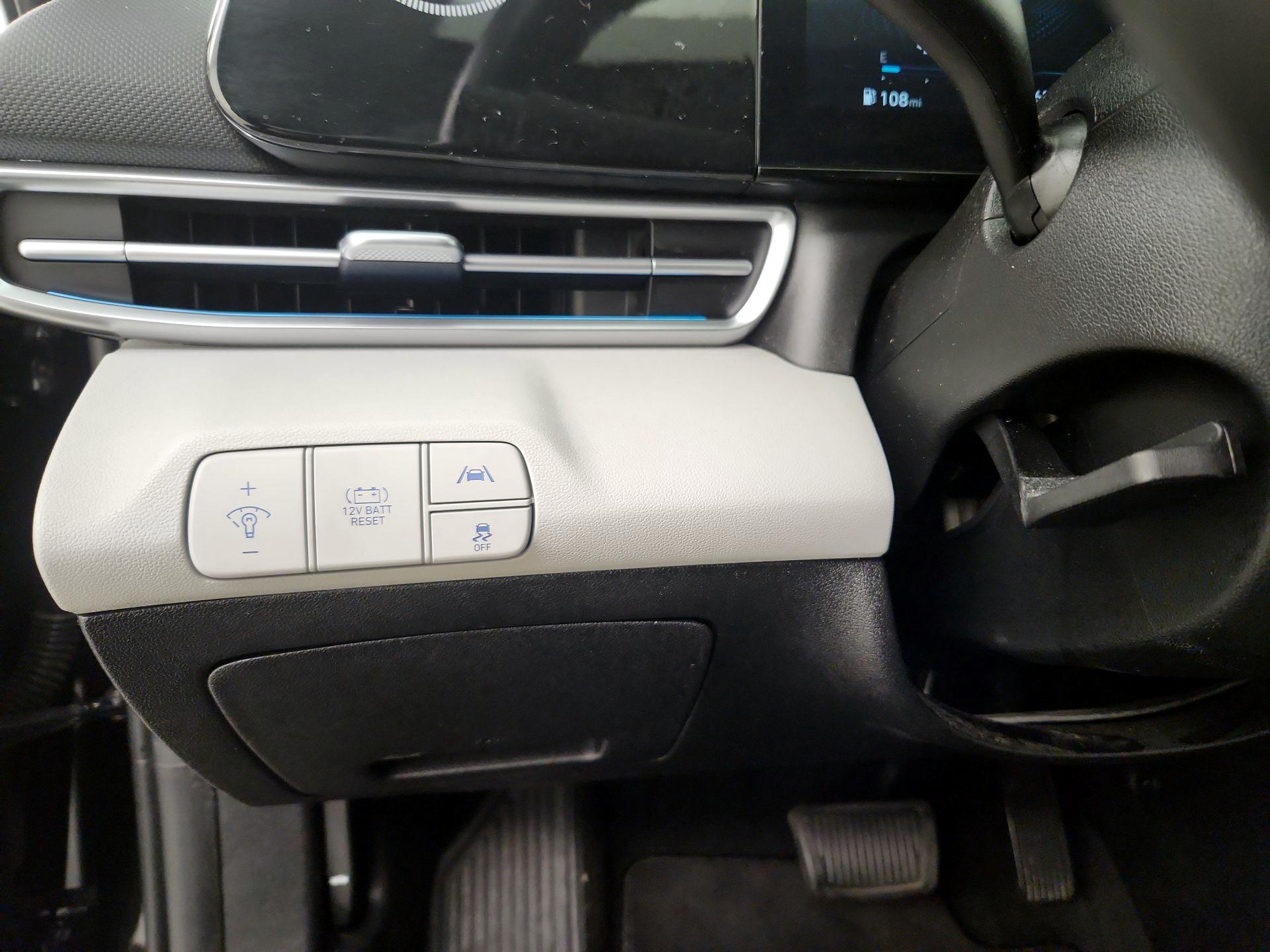 Thumbnail: 2023 Hyundai Elantra - 13