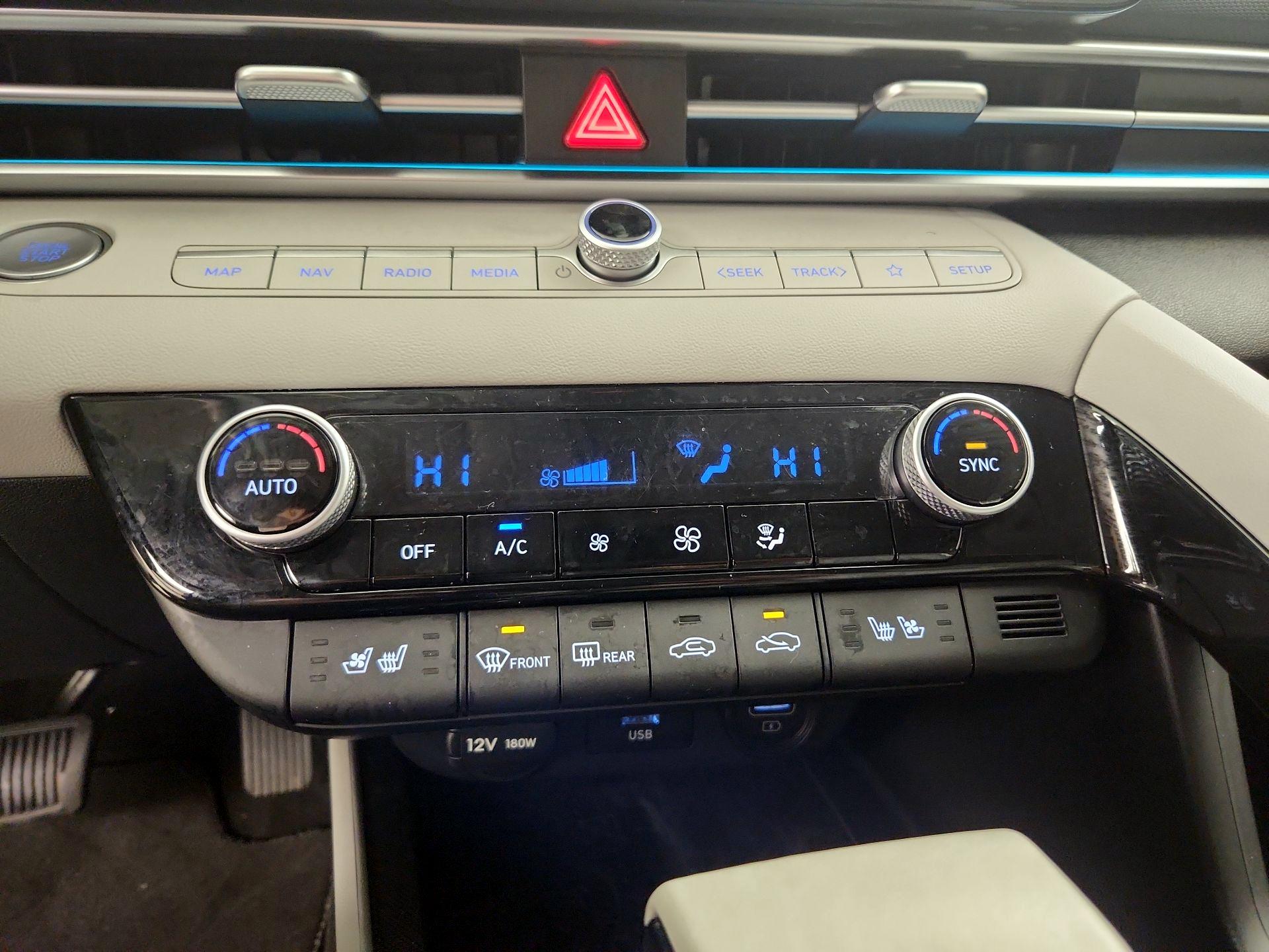 Thumbnail: 2023 Hyundai Elantra - 17