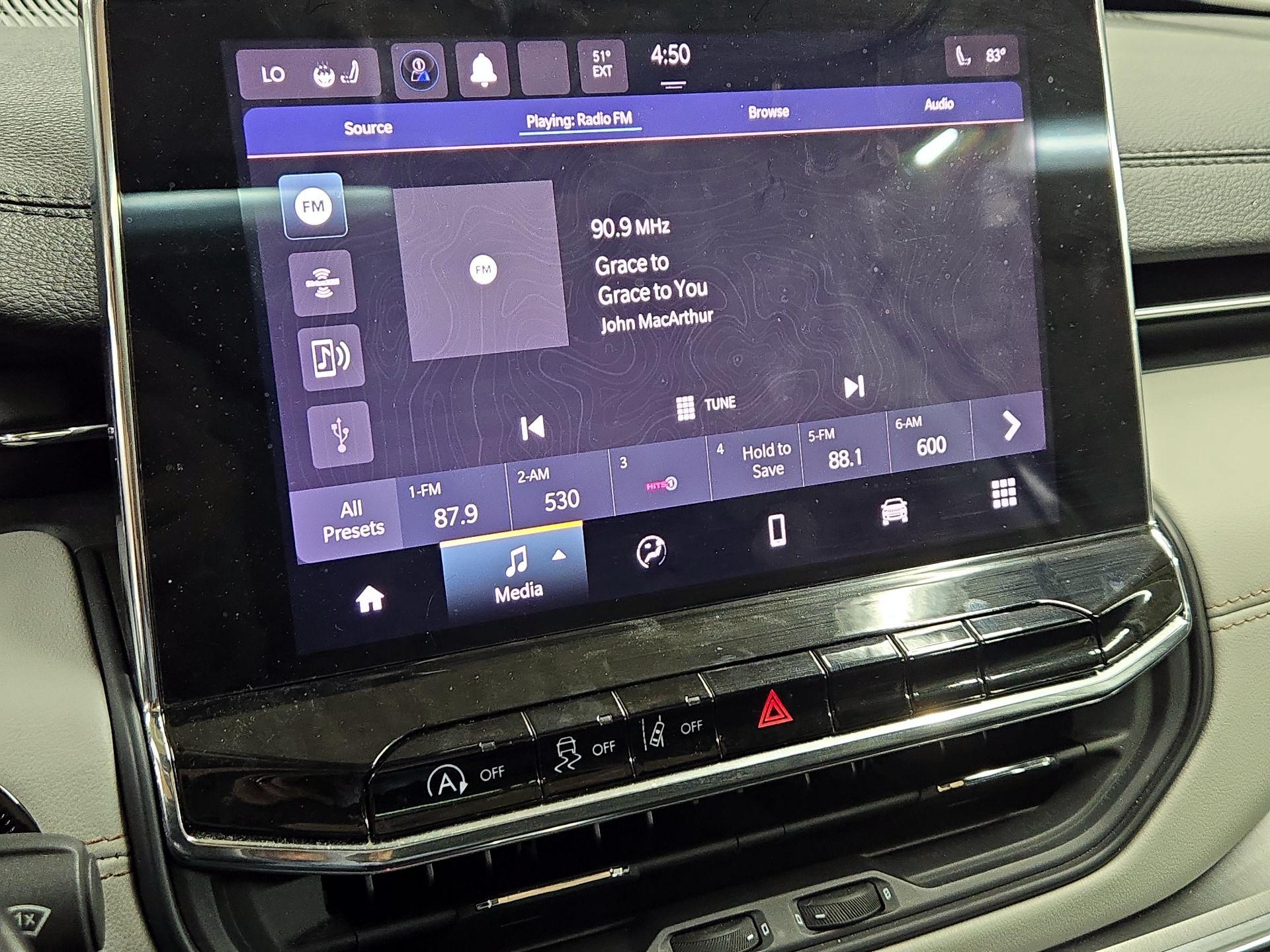 Thumbnail: 2022 Jeep Compass - 15