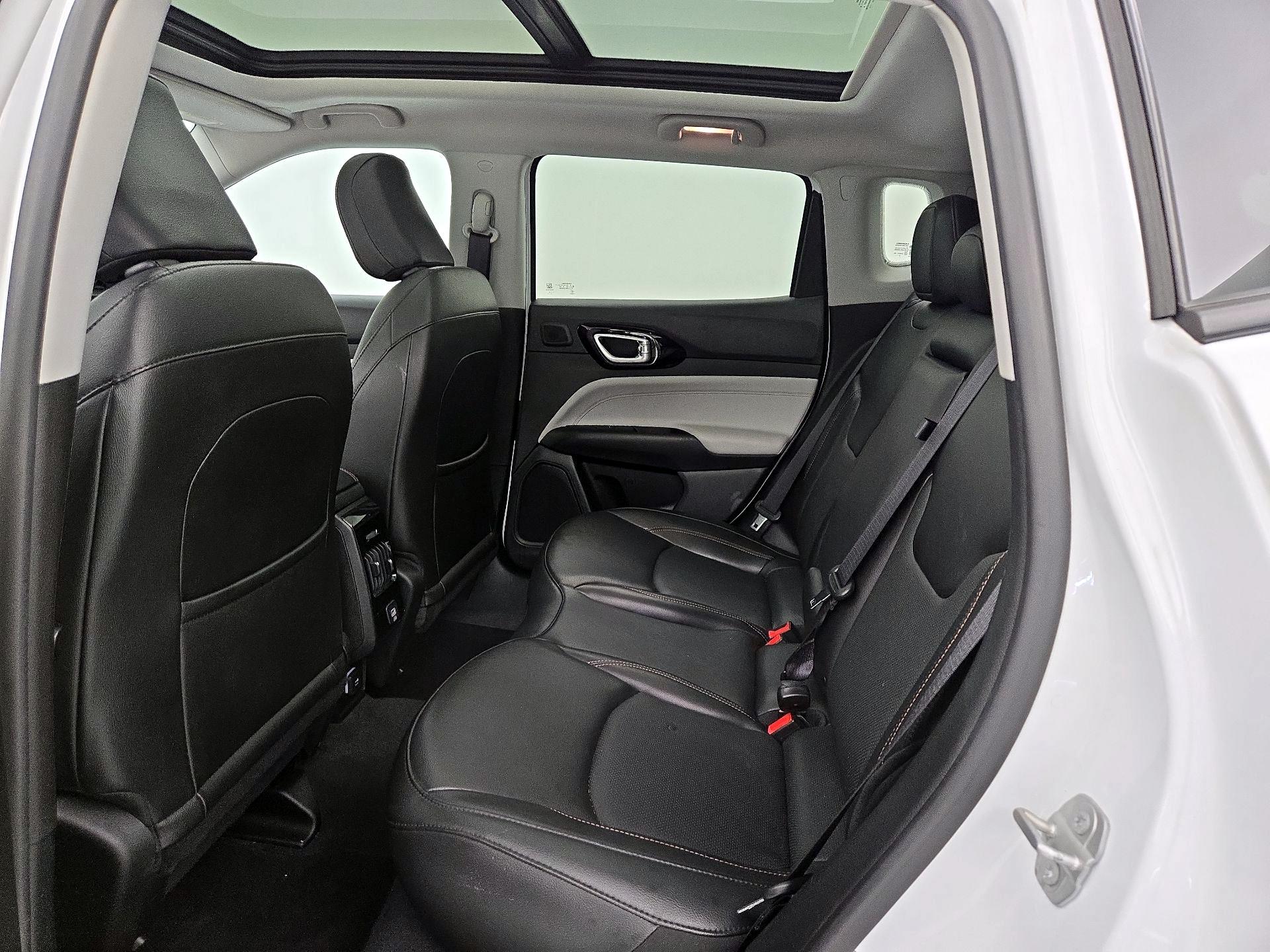 Thumbnail: 2022 Jeep Compass - 20