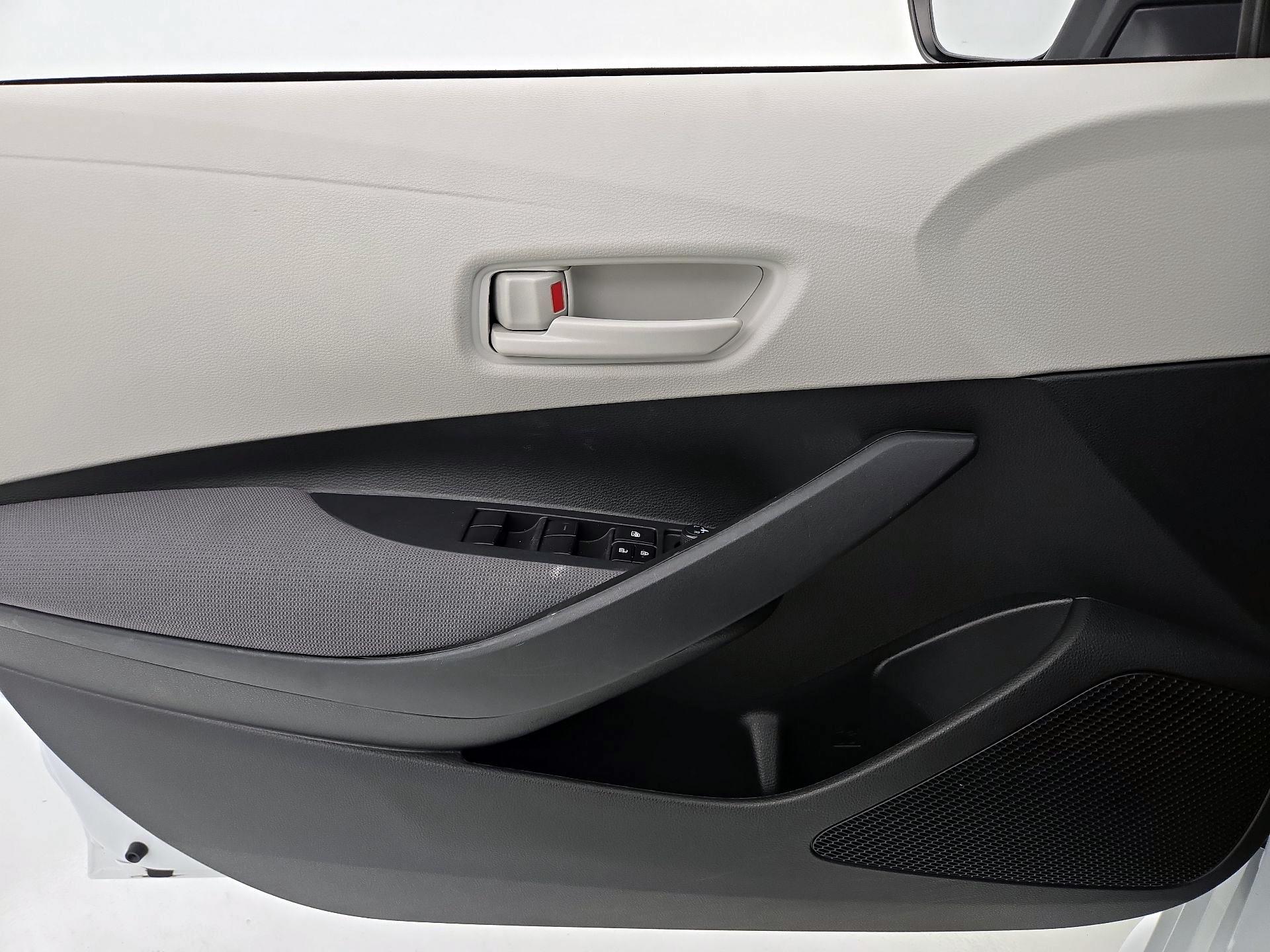 Thumbnail: 2023 Toyota Corolla - 12