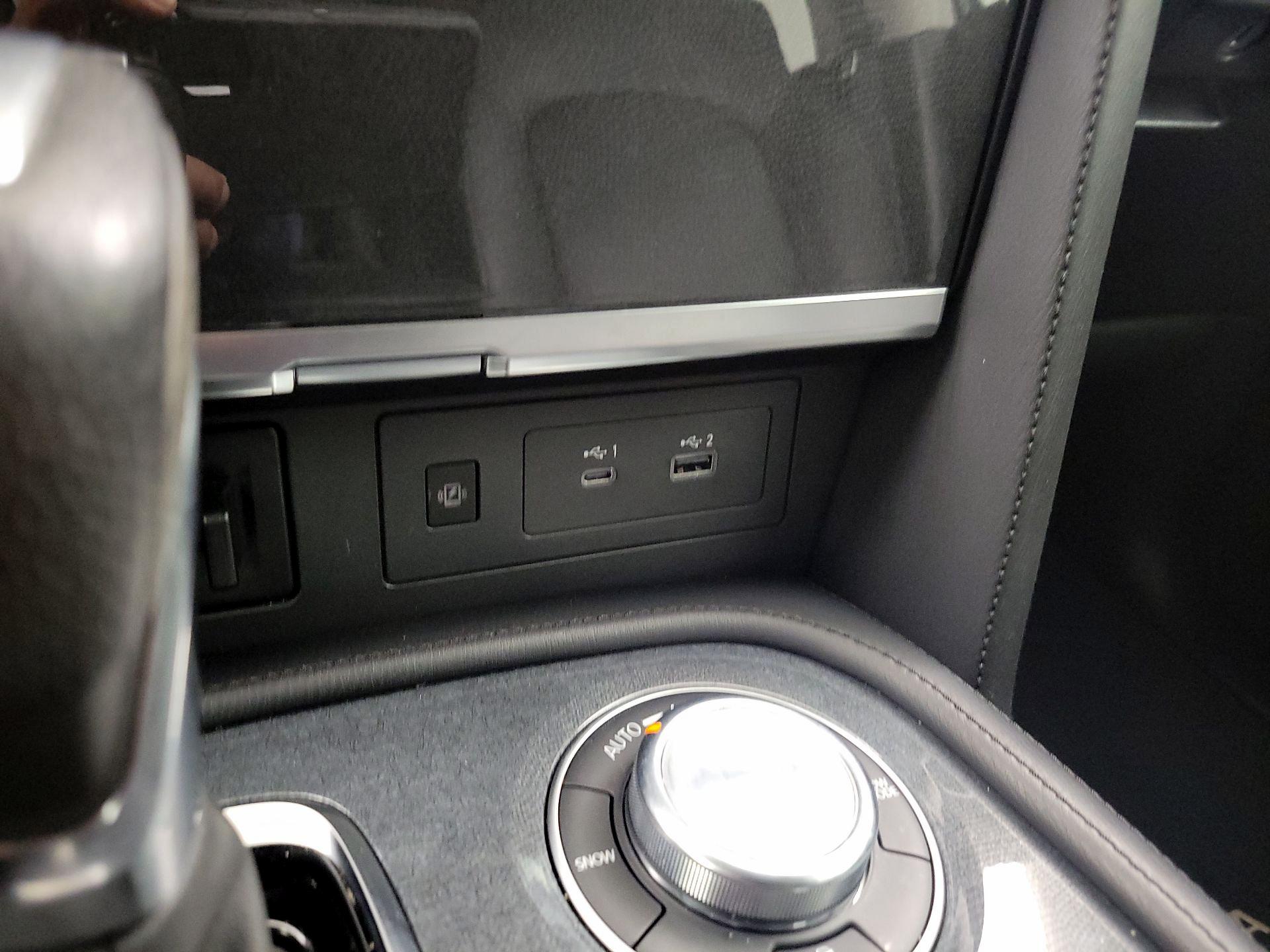 Thumbnail: 2023 Nissan Armada - 18