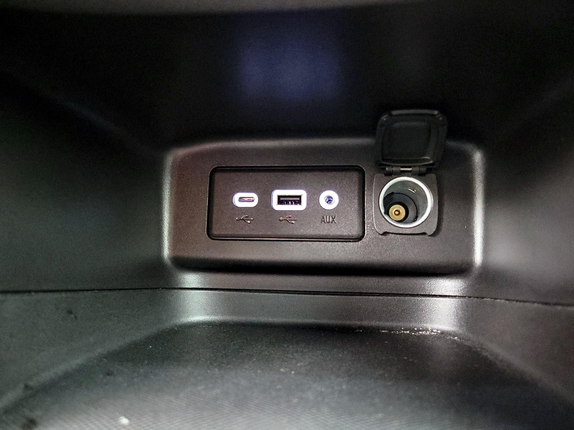 Thumbnail: 2023 Chevrolet Equinox - 18