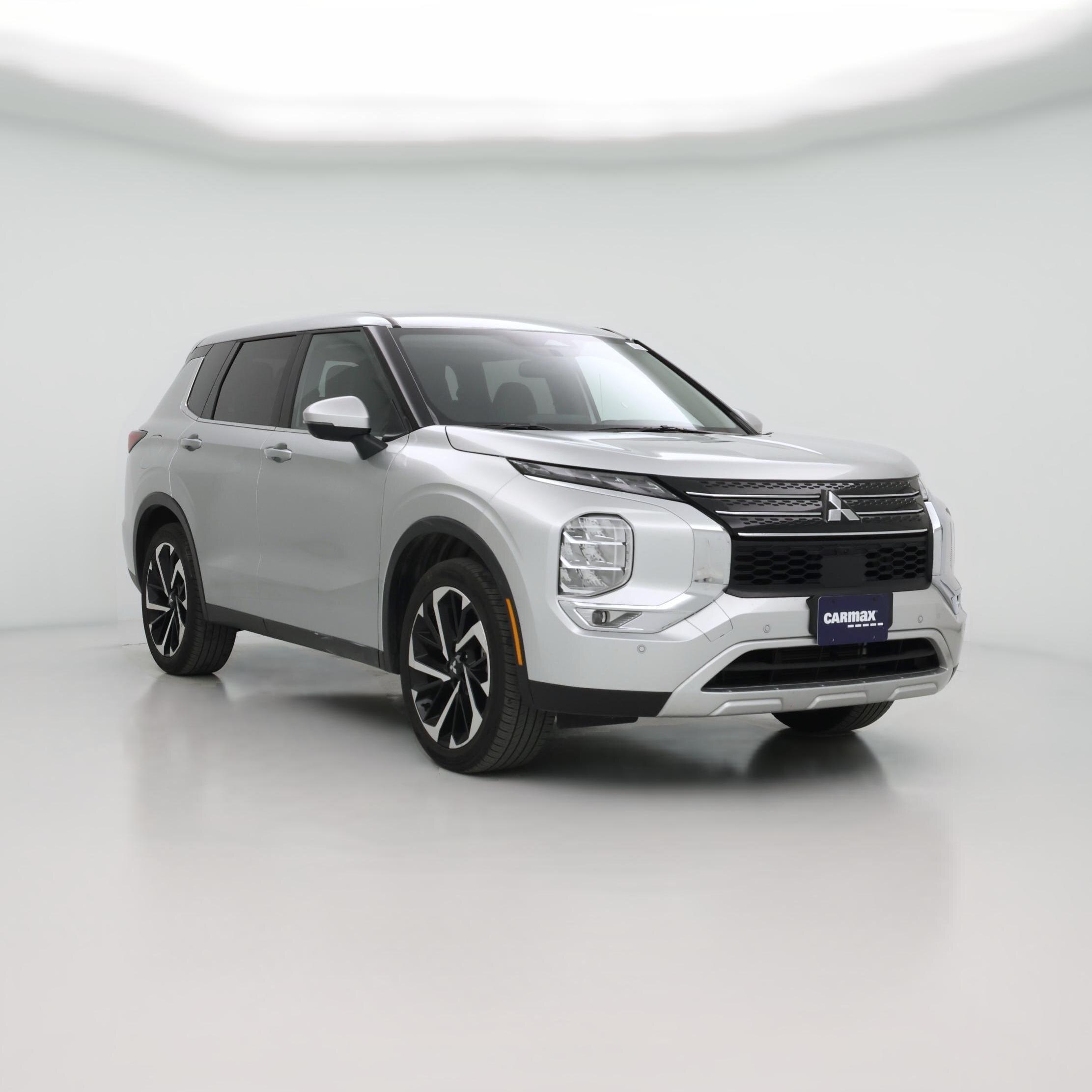Thumbnail: 2024 Mitsubishi Outlander - 1