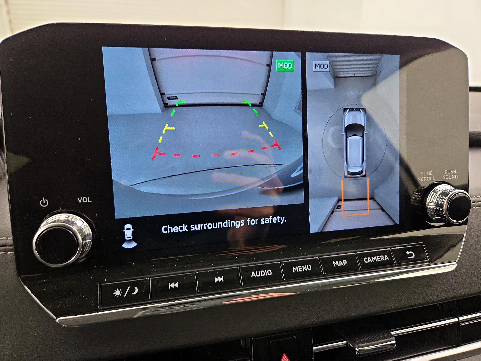 Thumbnail: 2024 Mitsubishi Outlander - 14