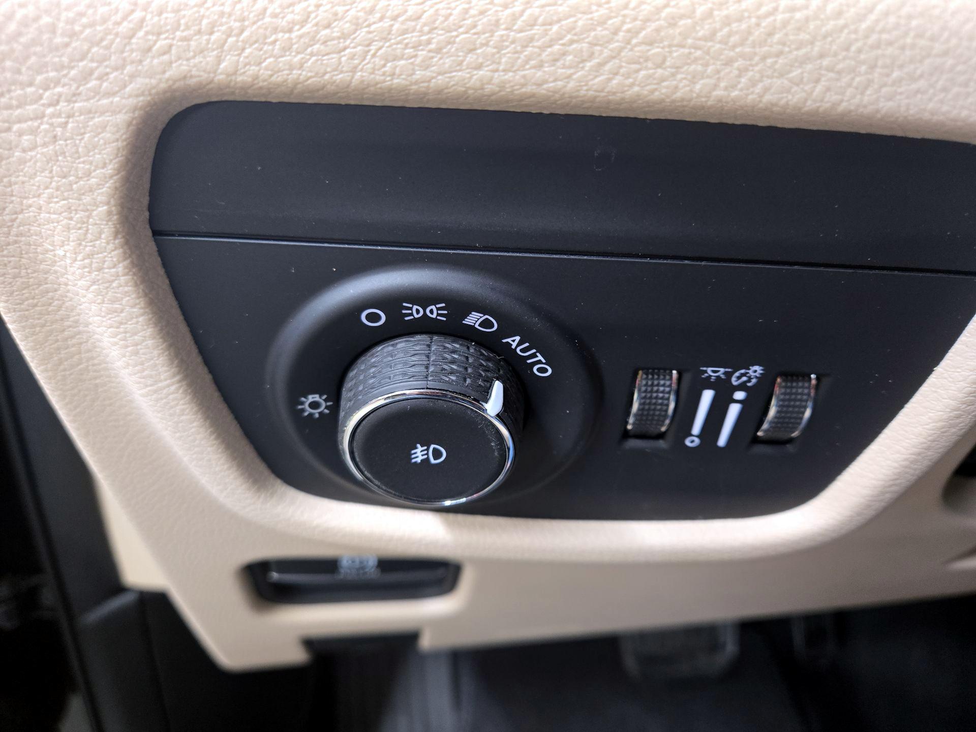 Thumbnail: 2023 Jeep Grand Cherokee L - 13