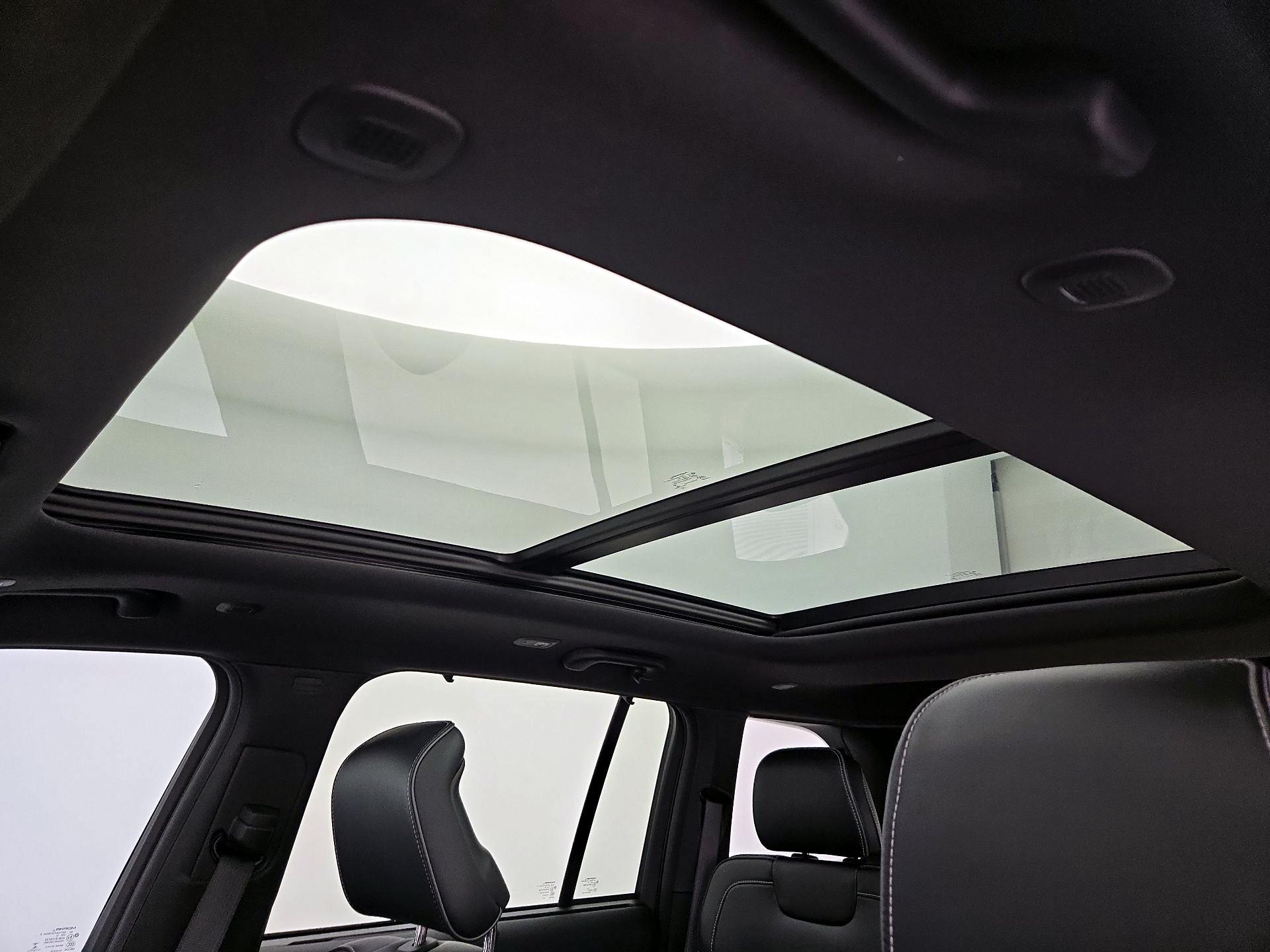 Thumbnail: 2023 Jeep Grand Cherokee - 20