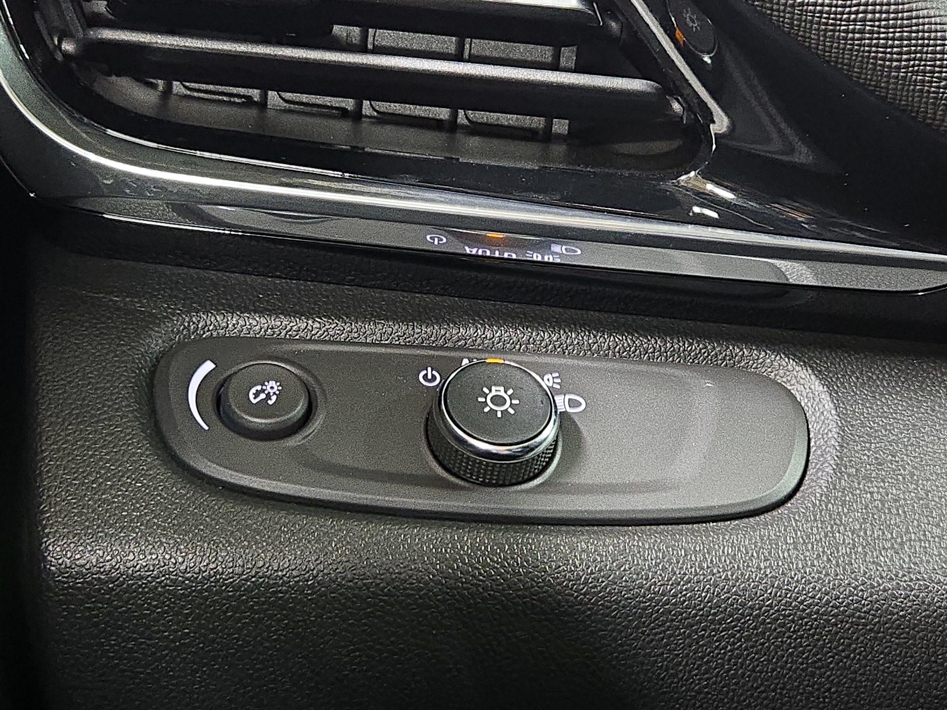 Thumbnail: 2024 Buick Envista - 13