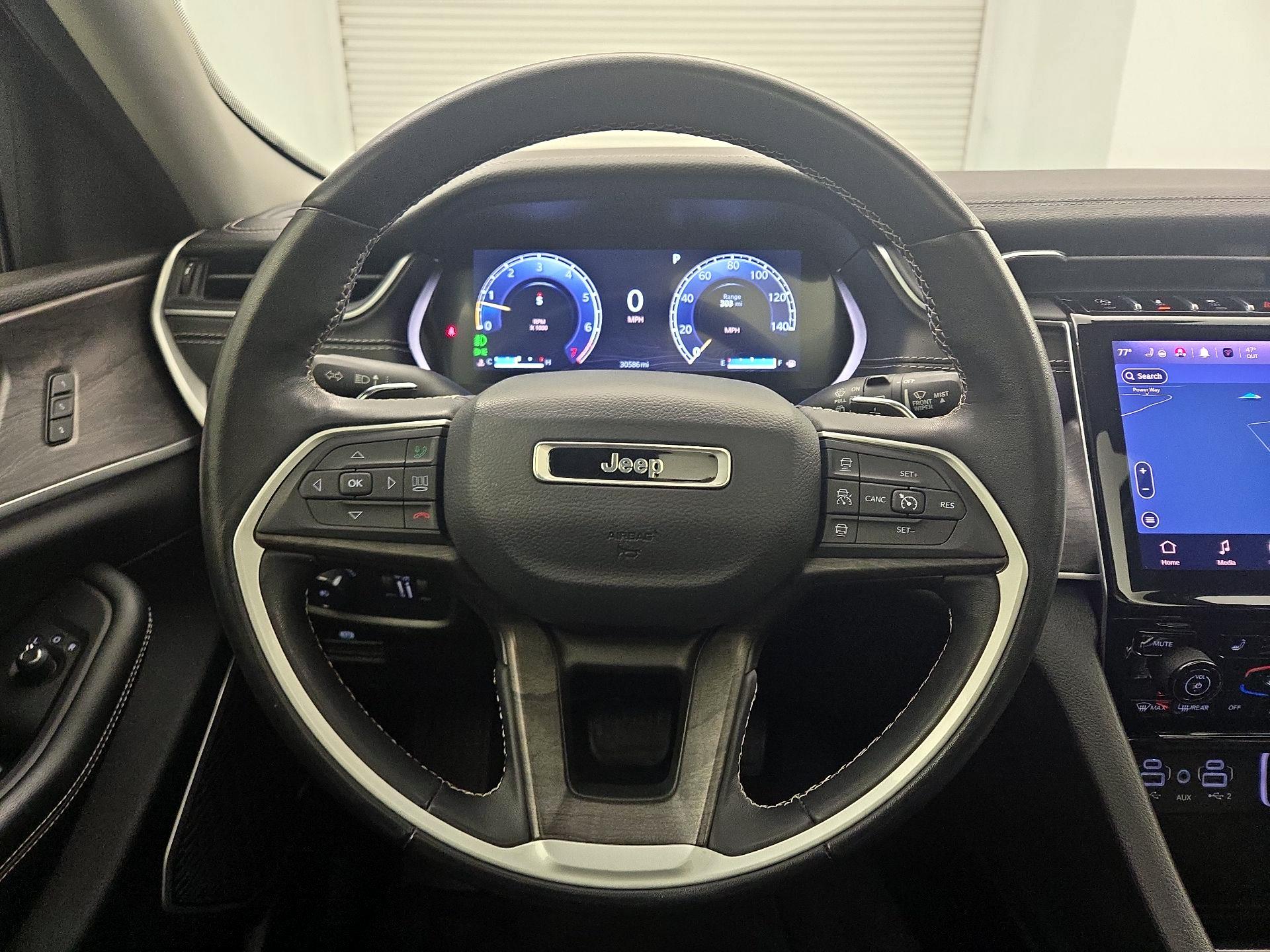 Thumbnail: 2022 Jeep Grand Cherokee - 10