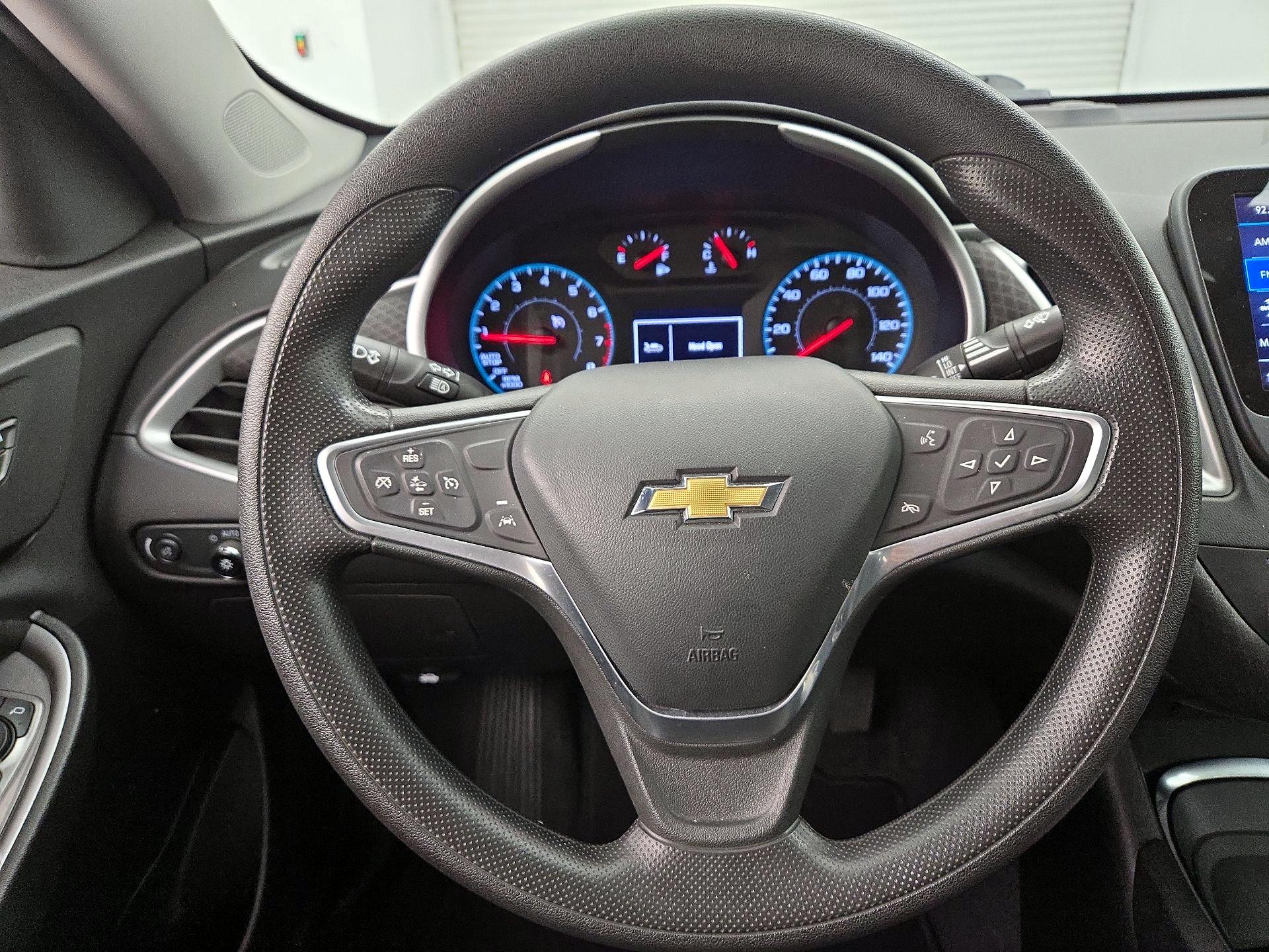 Thumbnail: 2023 Chevrolet Malibu - 10