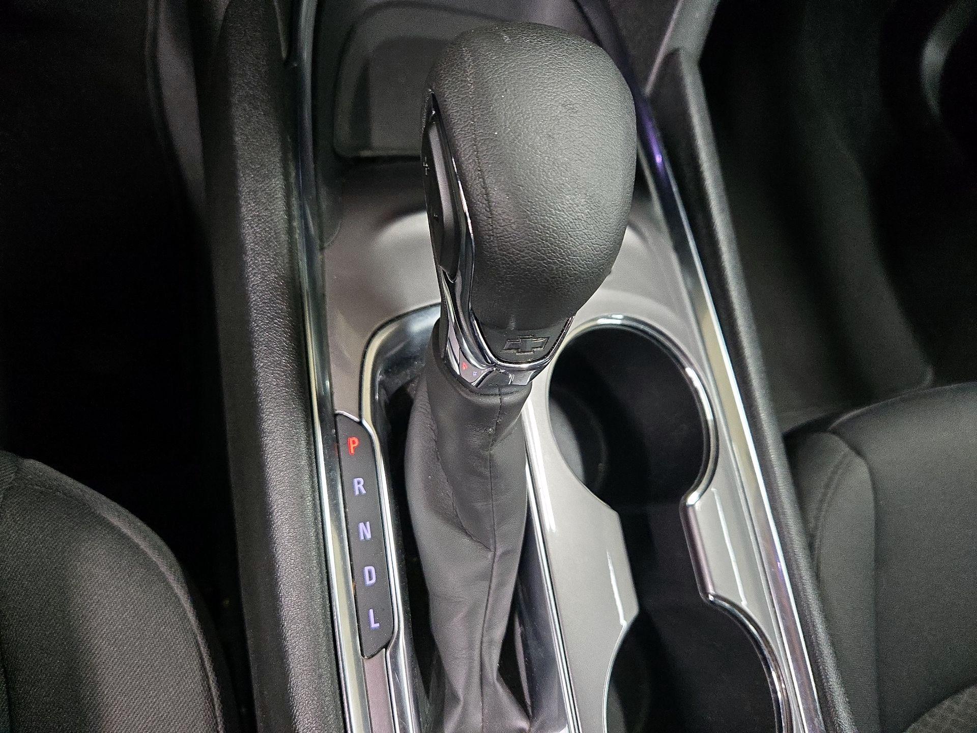 Thumbnail: 2023 Chevrolet Malibu - 16