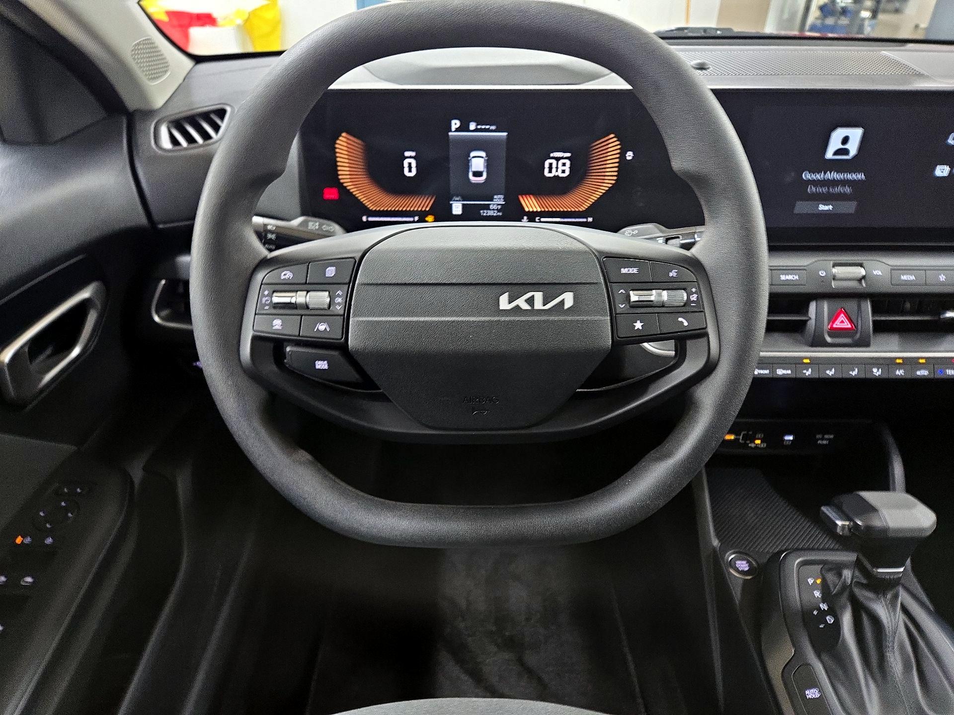 Thumbnail: 2025 Kia K4 - 10