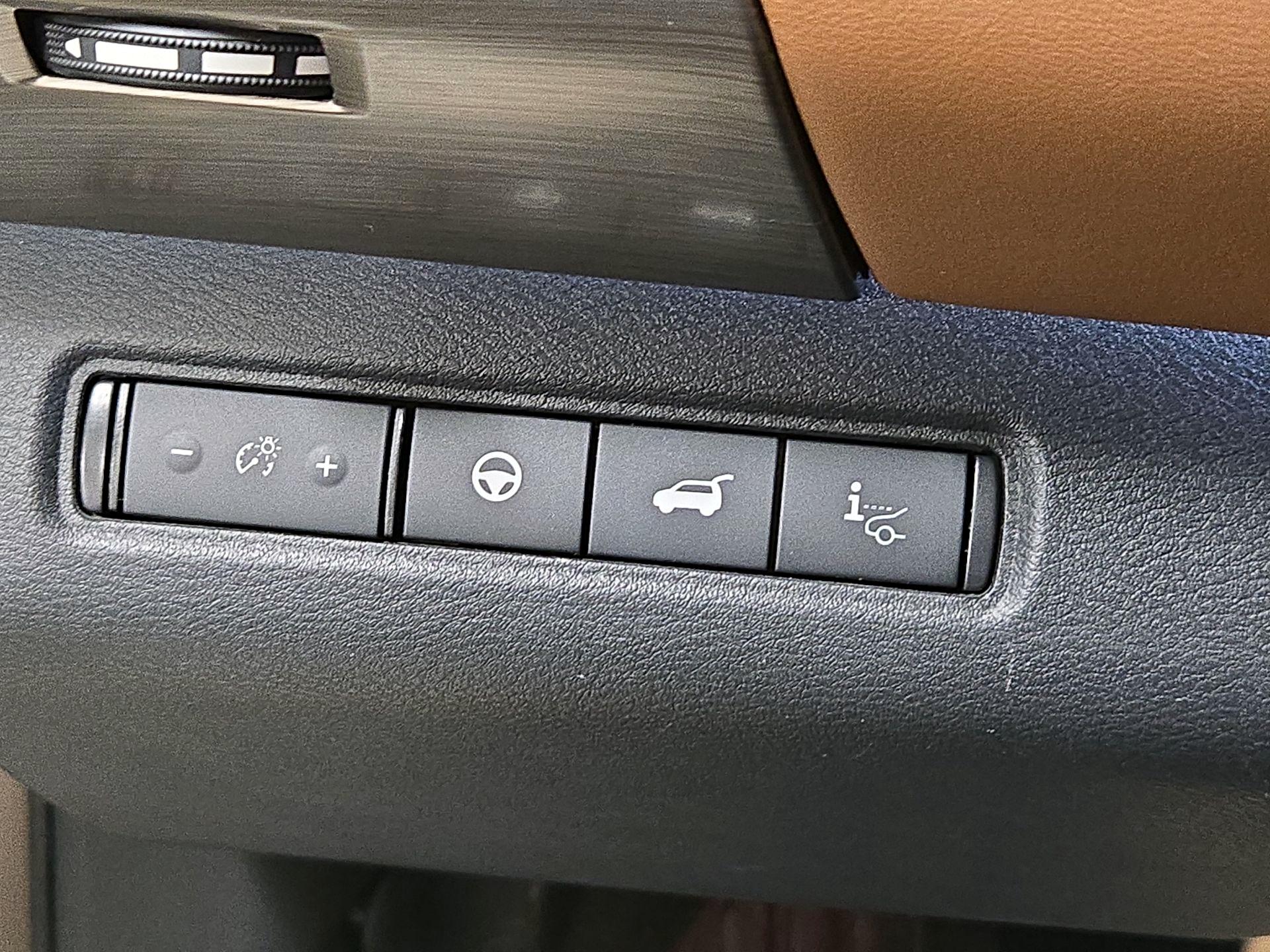 Thumbnail: 2023 Nissan Pathfinder - 13