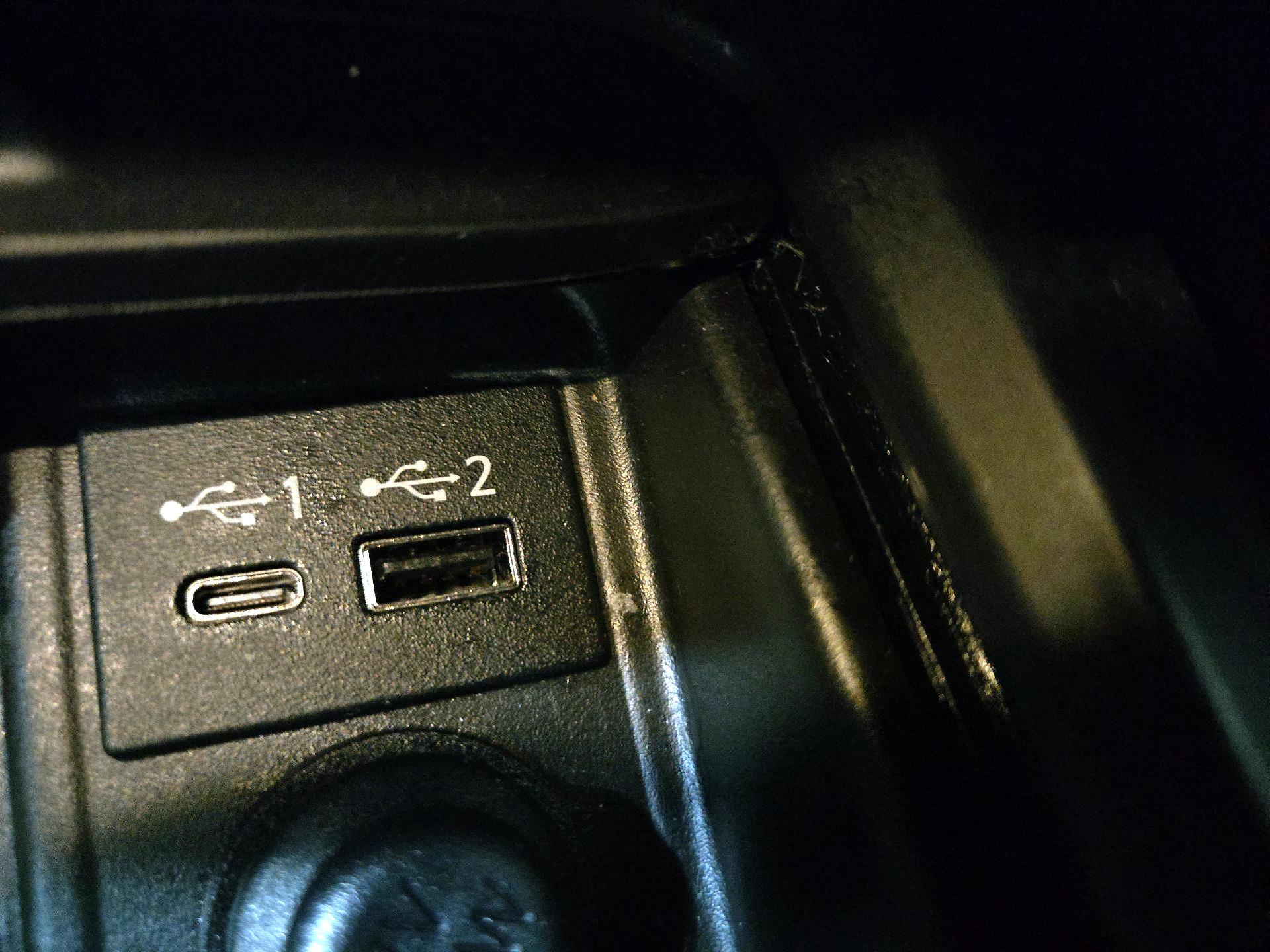 Thumbnail: 2022 INFINITI QX50 - 16