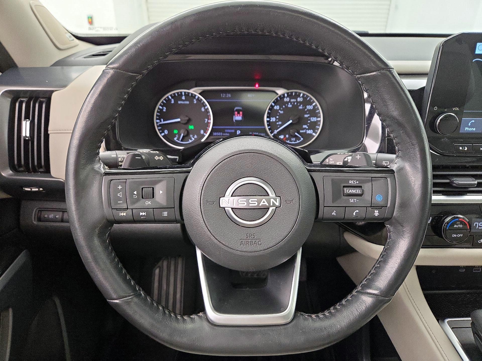 Thumbnail: 2022 Nissan Pathfinder - 10