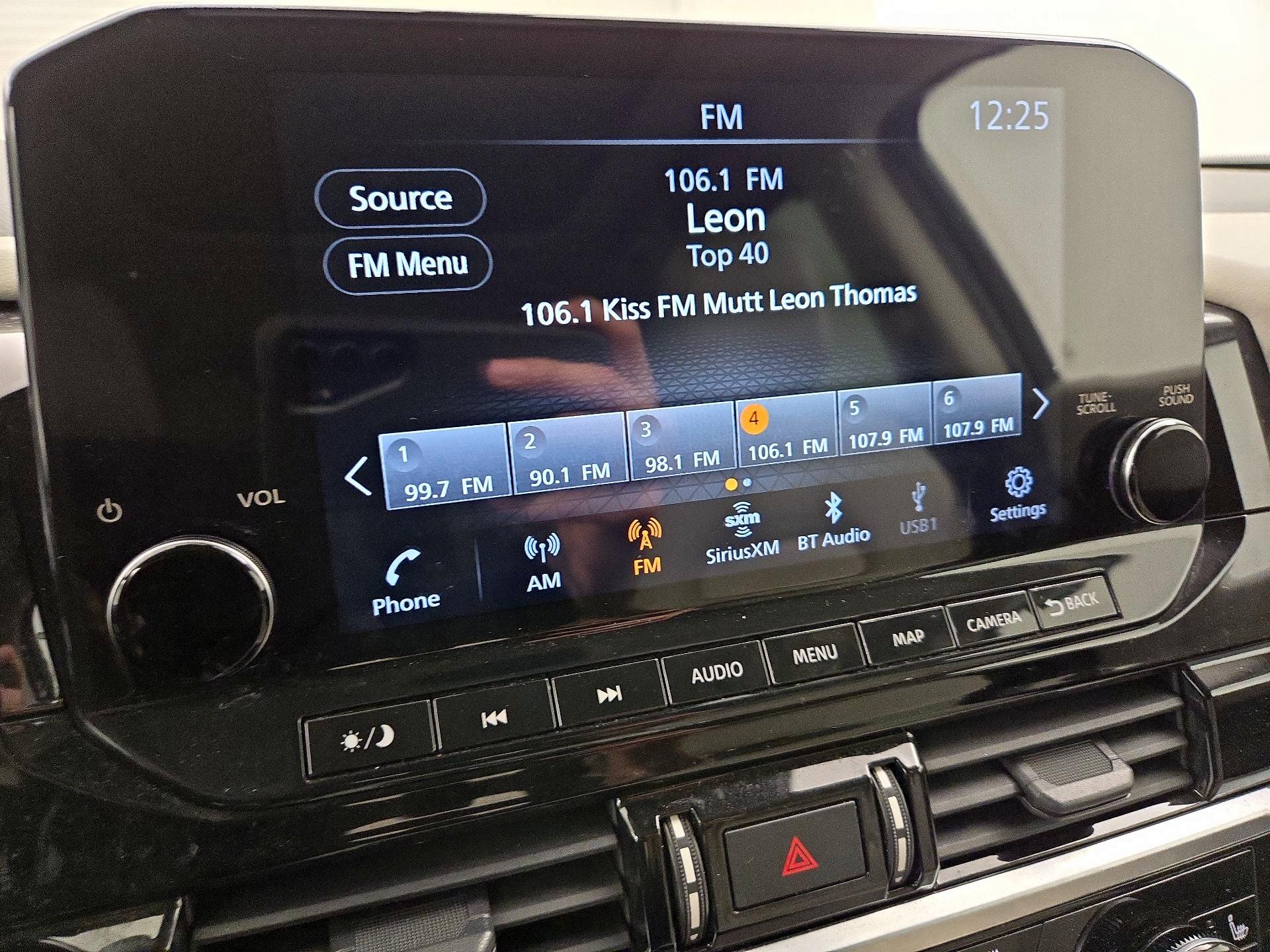 Thumbnail: 2022 Nissan Pathfinder - 15