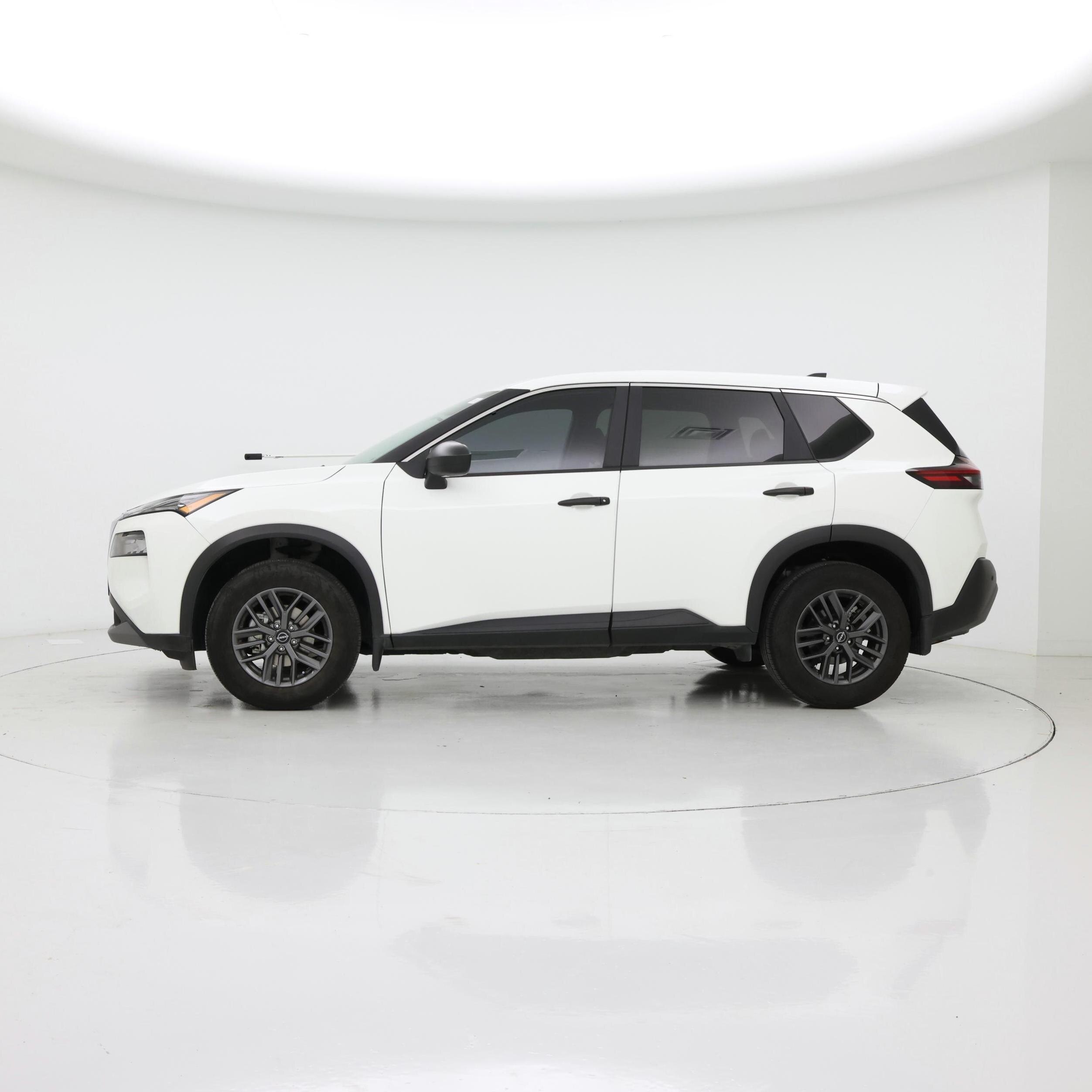Thumbnail: 2023 Nissan Rogue - 3