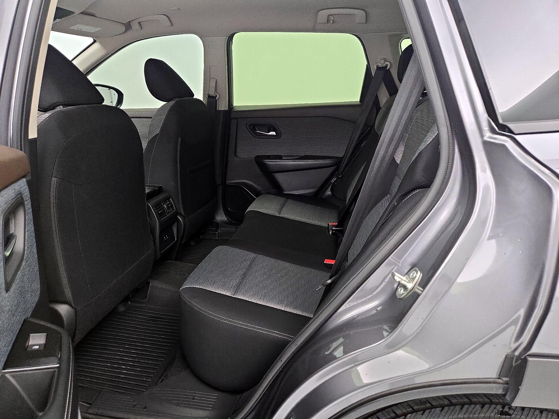 Thumbnail: 2023 Nissan Rogue - 19