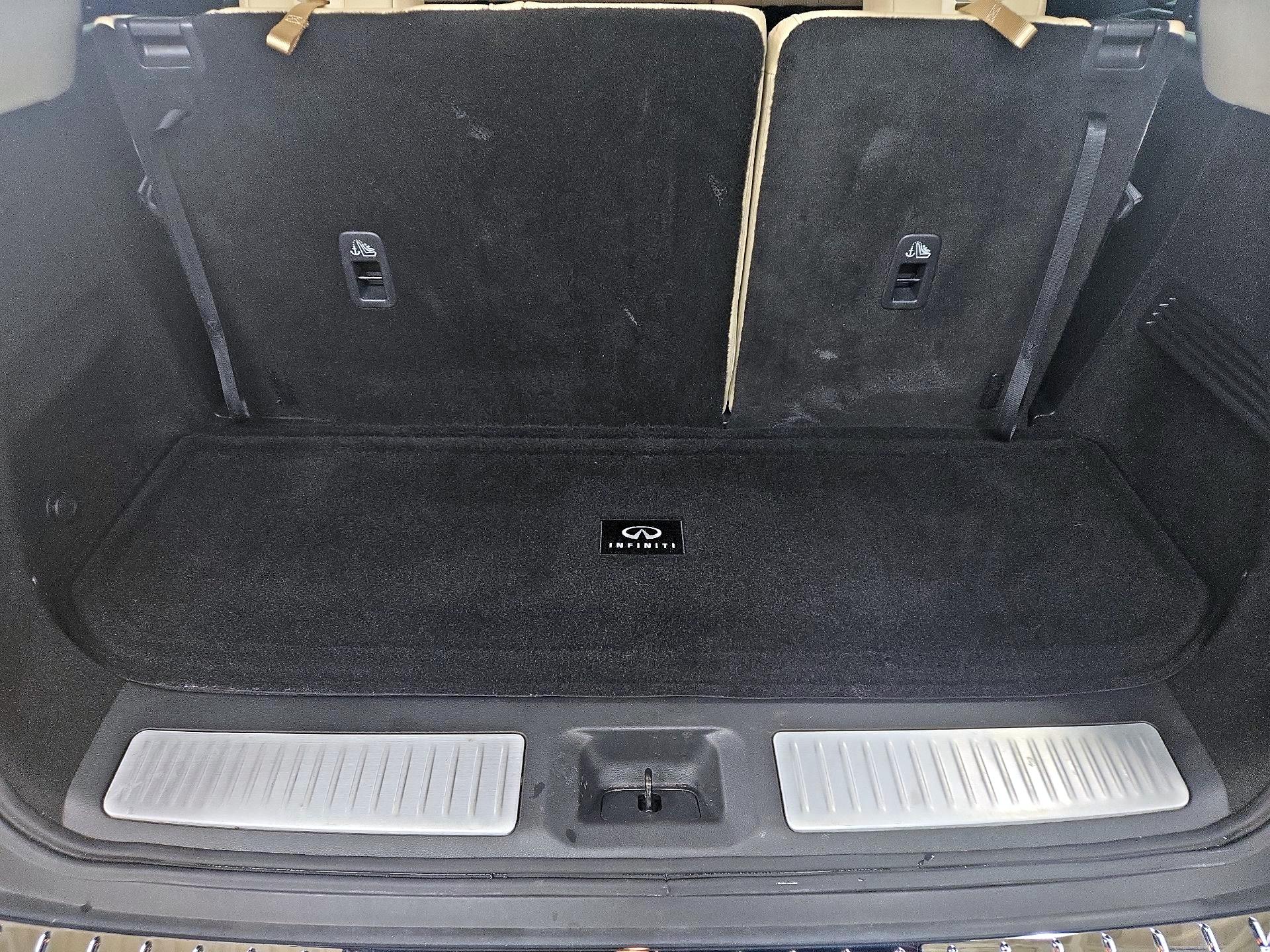 Thumbnail: 2023 INFINITI QX60 - 20