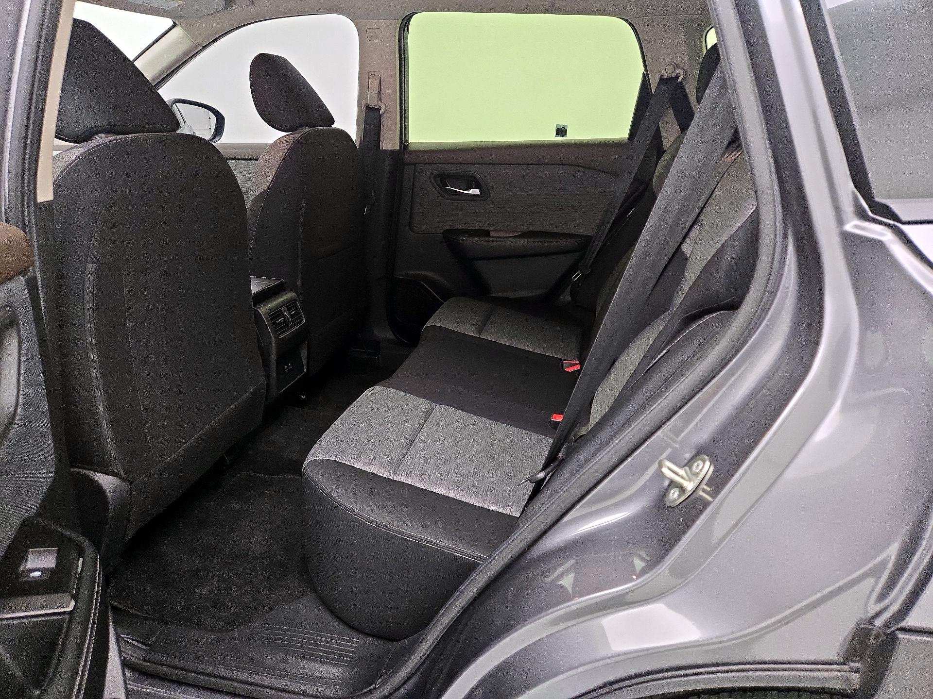 Thumbnail: 2023 Nissan Rogue - 19