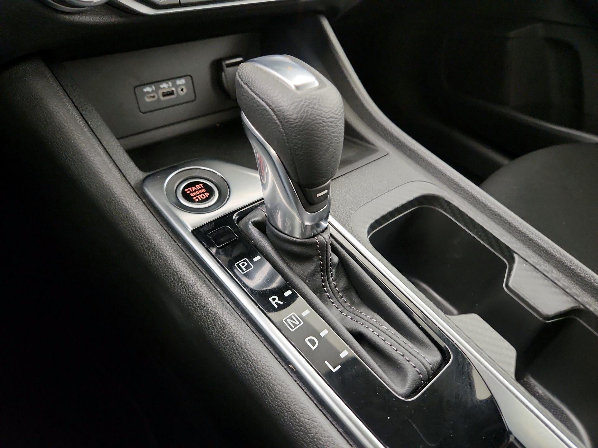 Thumbnail: 2020 Nissan Sentra - 15