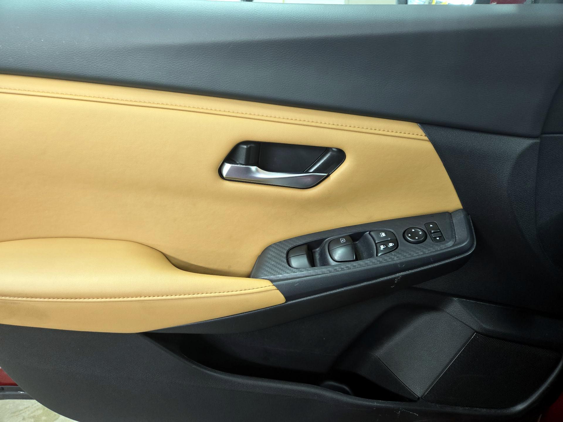 Thumbnail: 2023 Nissan Sentra - 12