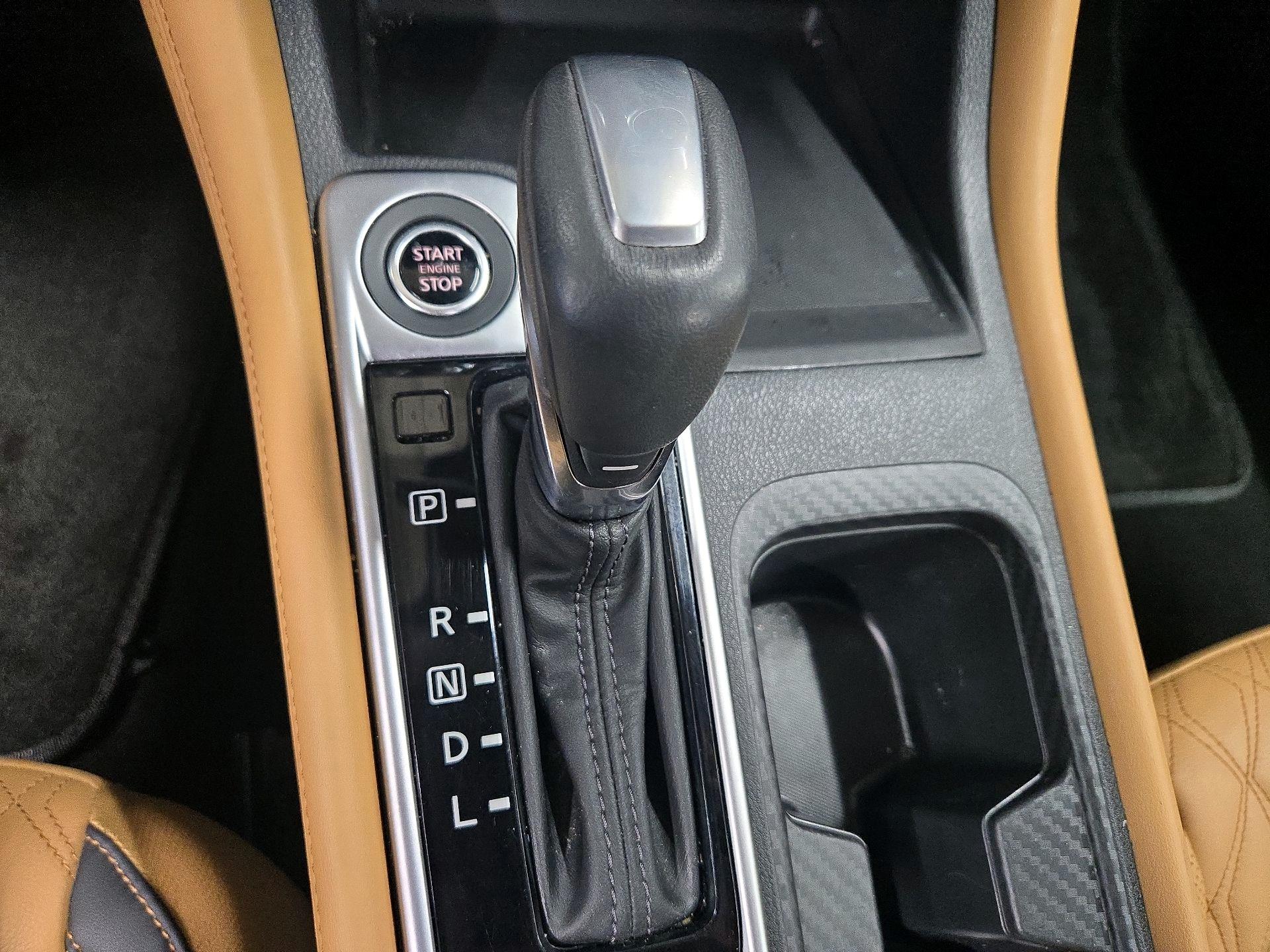 Thumbnail: 2023 Nissan Sentra - 17