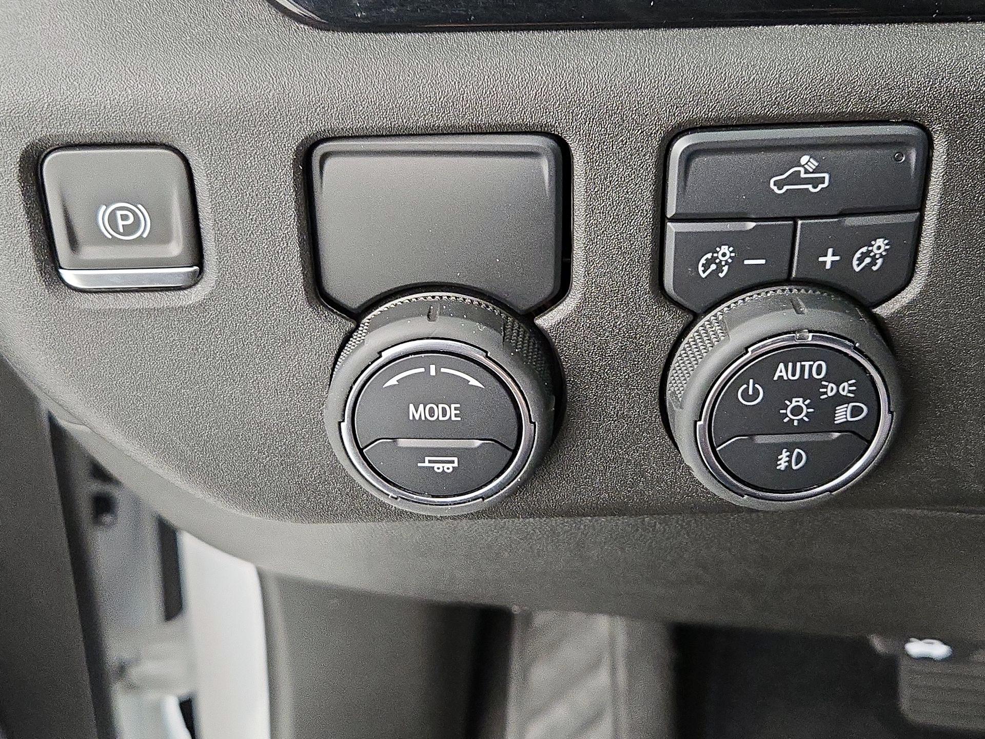 Thumbnail: 2024 Chevrolet Silverado 1500 - 13