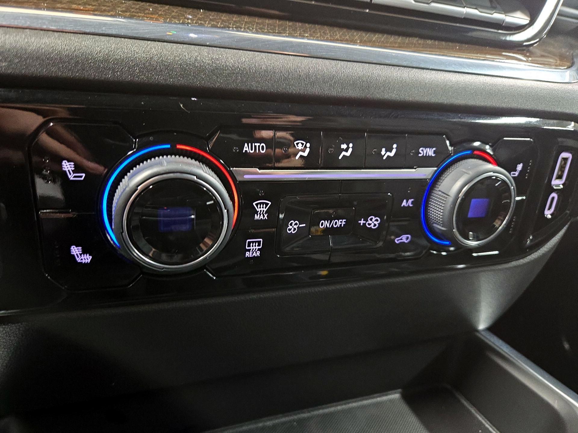 Thumbnail: 2024 Chevrolet Silverado 1500 - 17