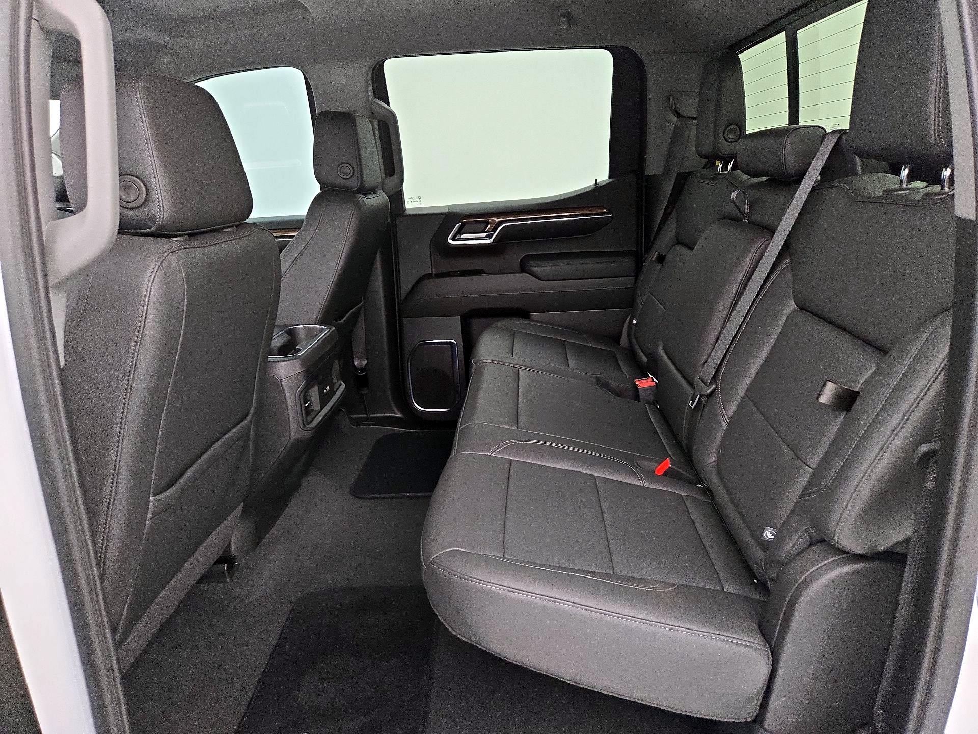 Thumbnail: 2024 Chevrolet Silverado 1500 - 20