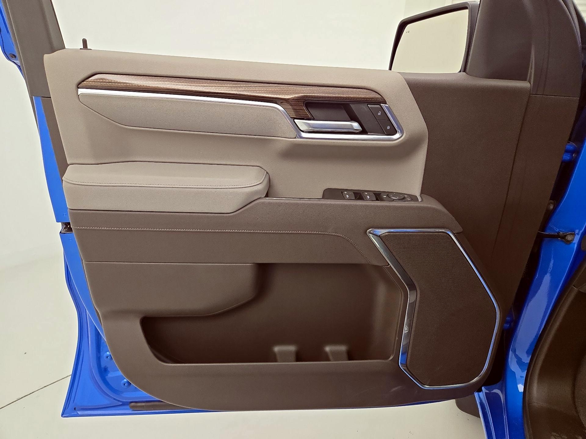 Thumbnail: 2025 Chevrolet Silverado 1500 - 12