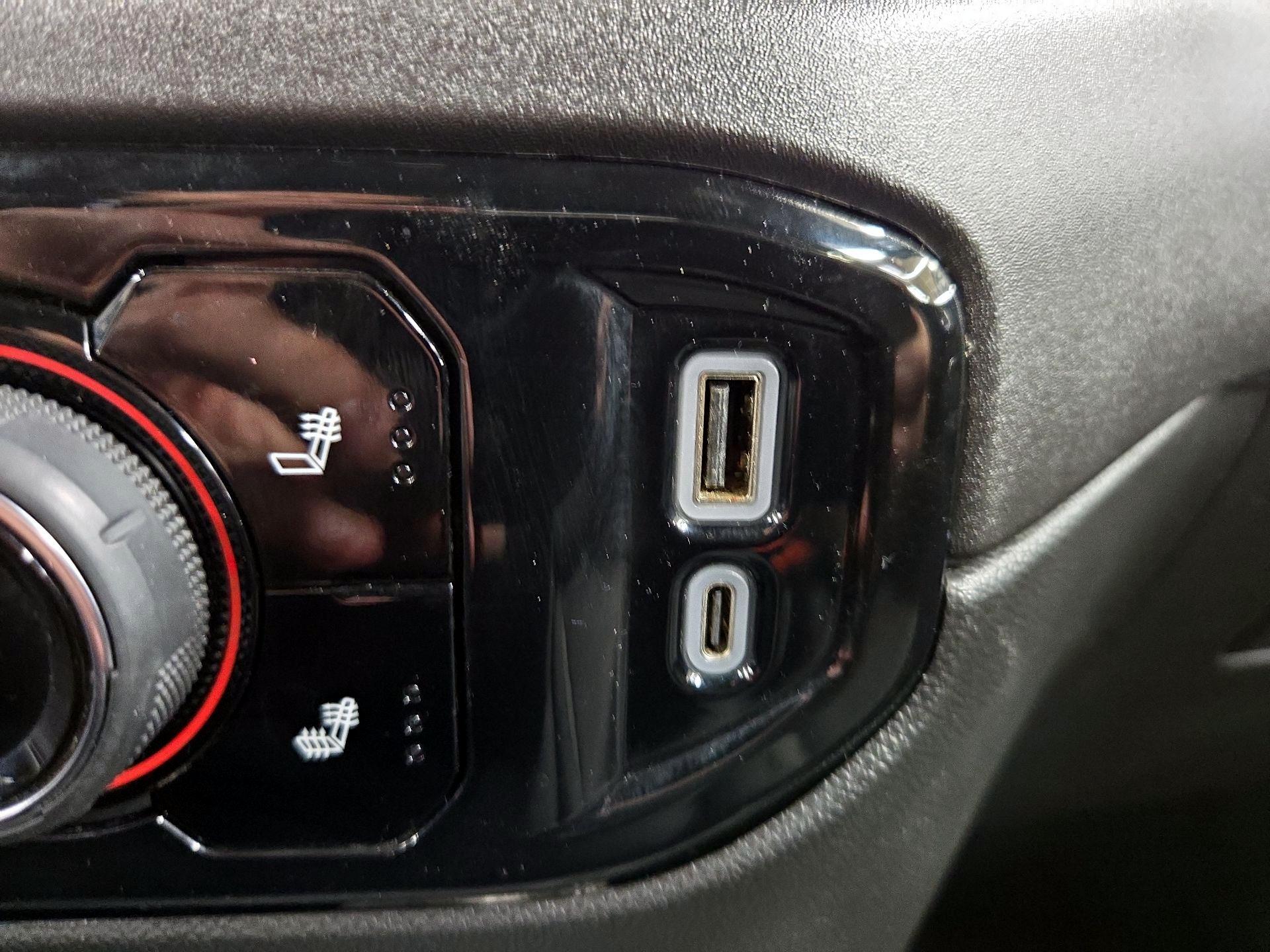 Thumbnail: 2024 Chevrolet Silverado 1500 - 18