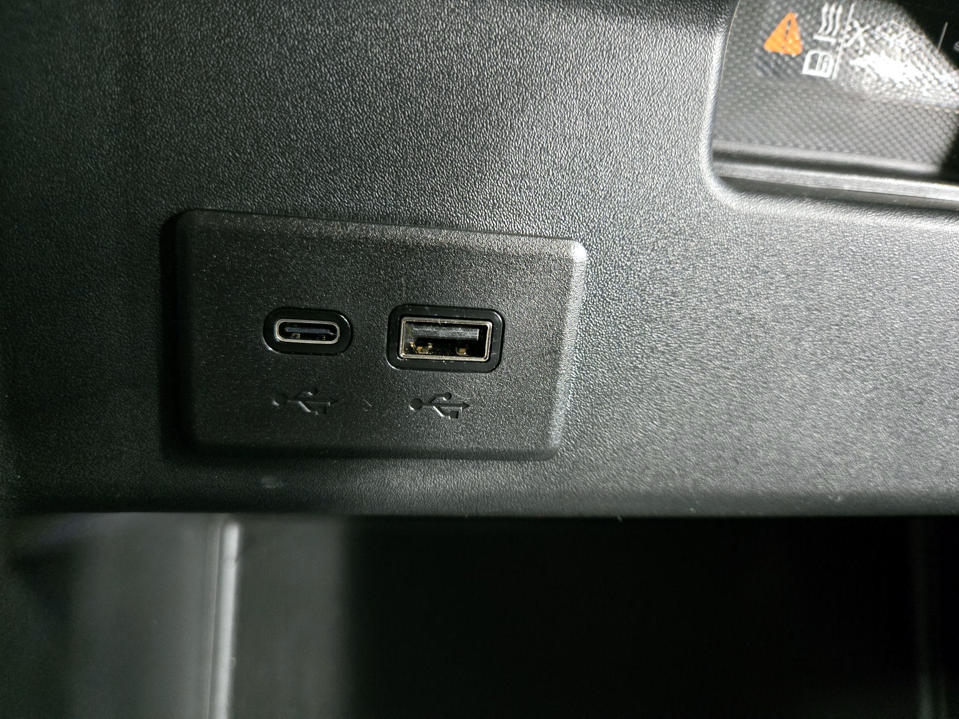 Thumbnail: 2024 Chevrolet Silverado 1500 - 18