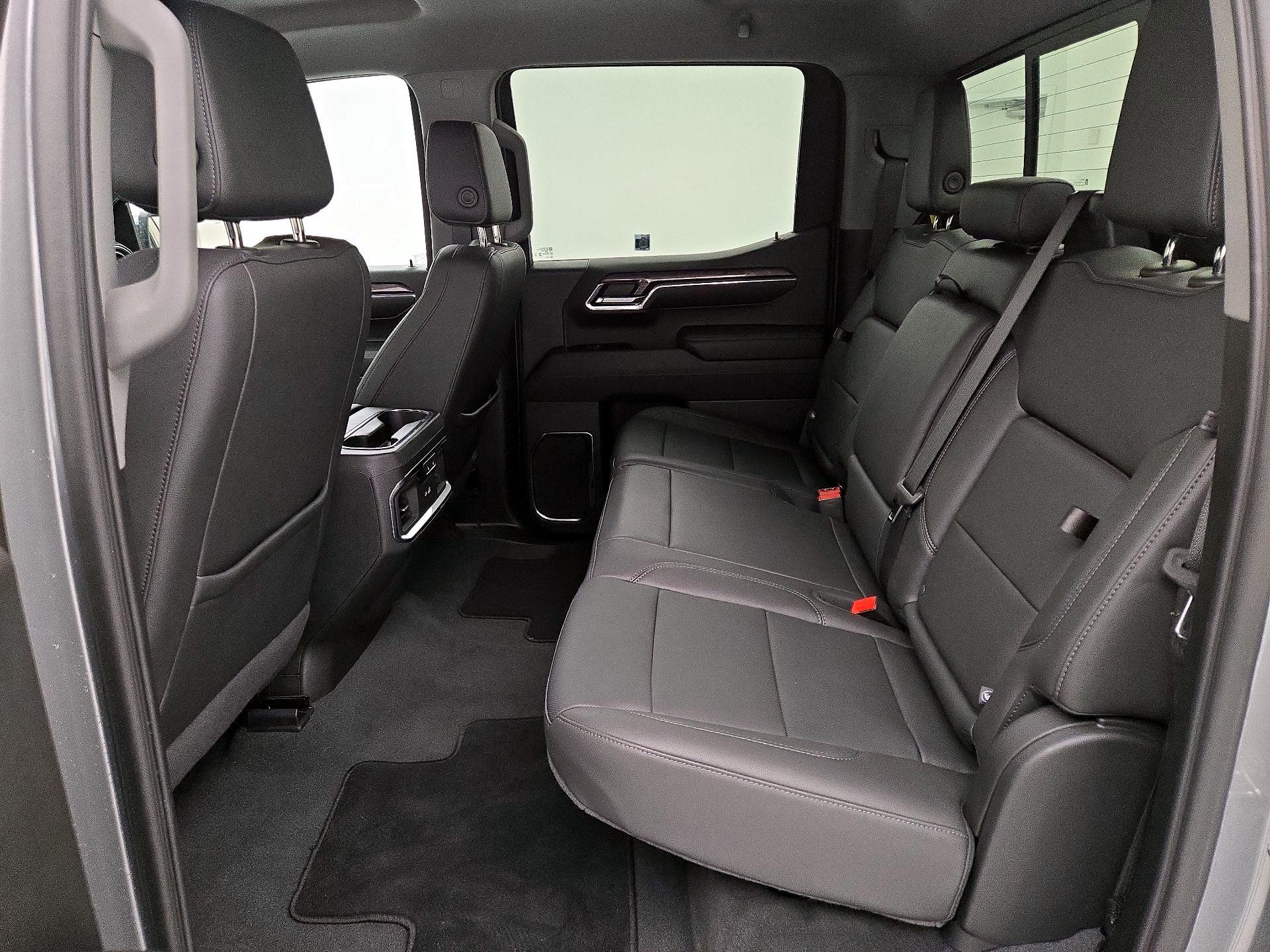 Thumbnail: 2024 Chevrolet Silverado 1500 - 19