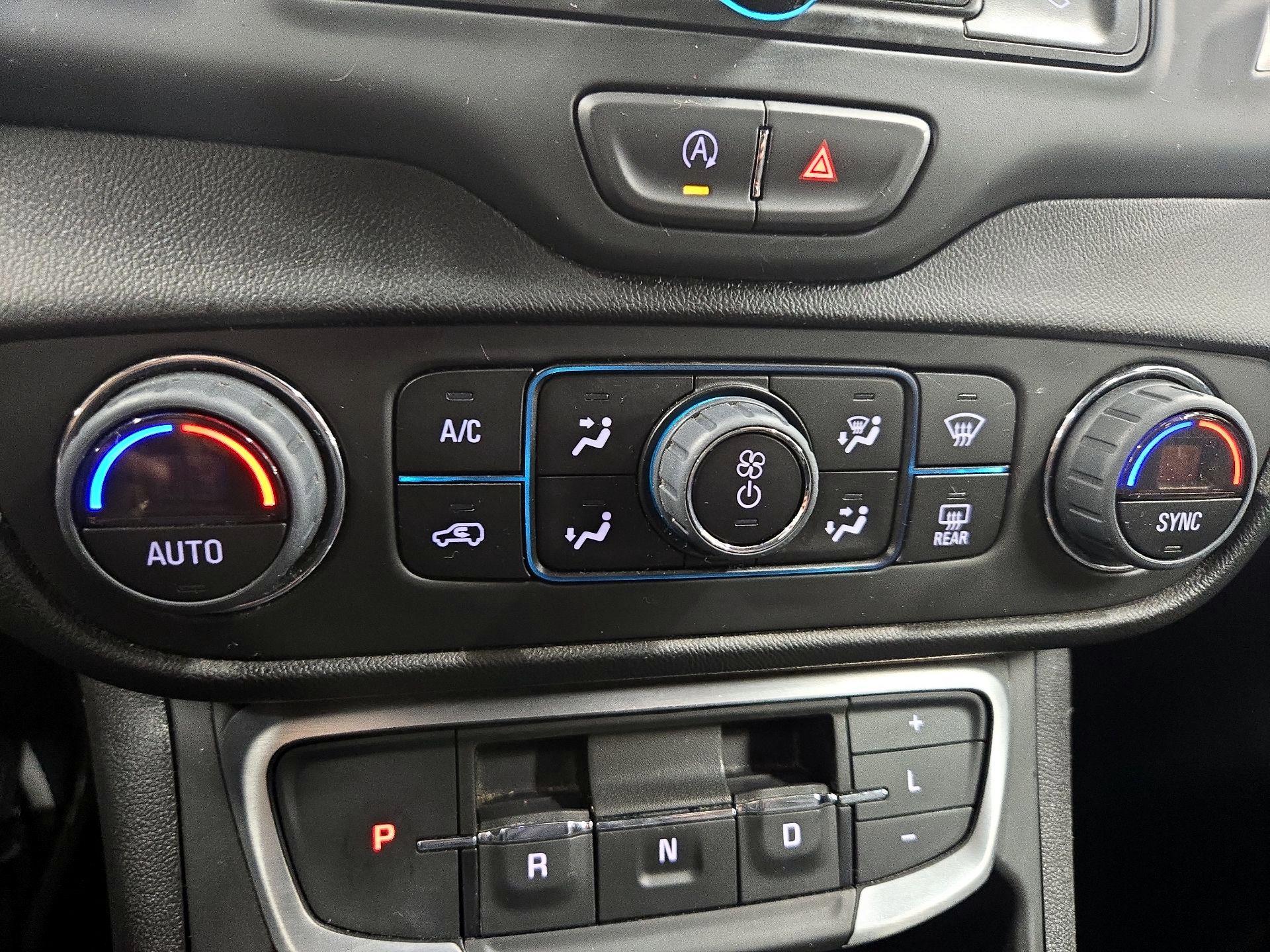 Thumbnail: 2023 GMC Terrain - 15