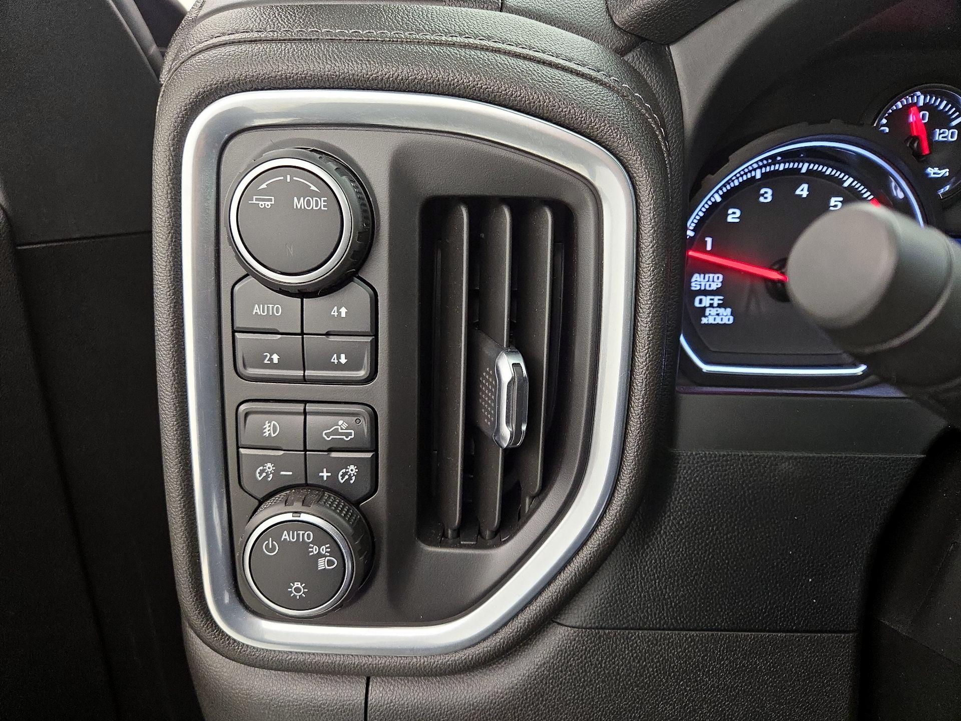 Thumbnail: 2022 Chevrolet Silverado 1500 - 13