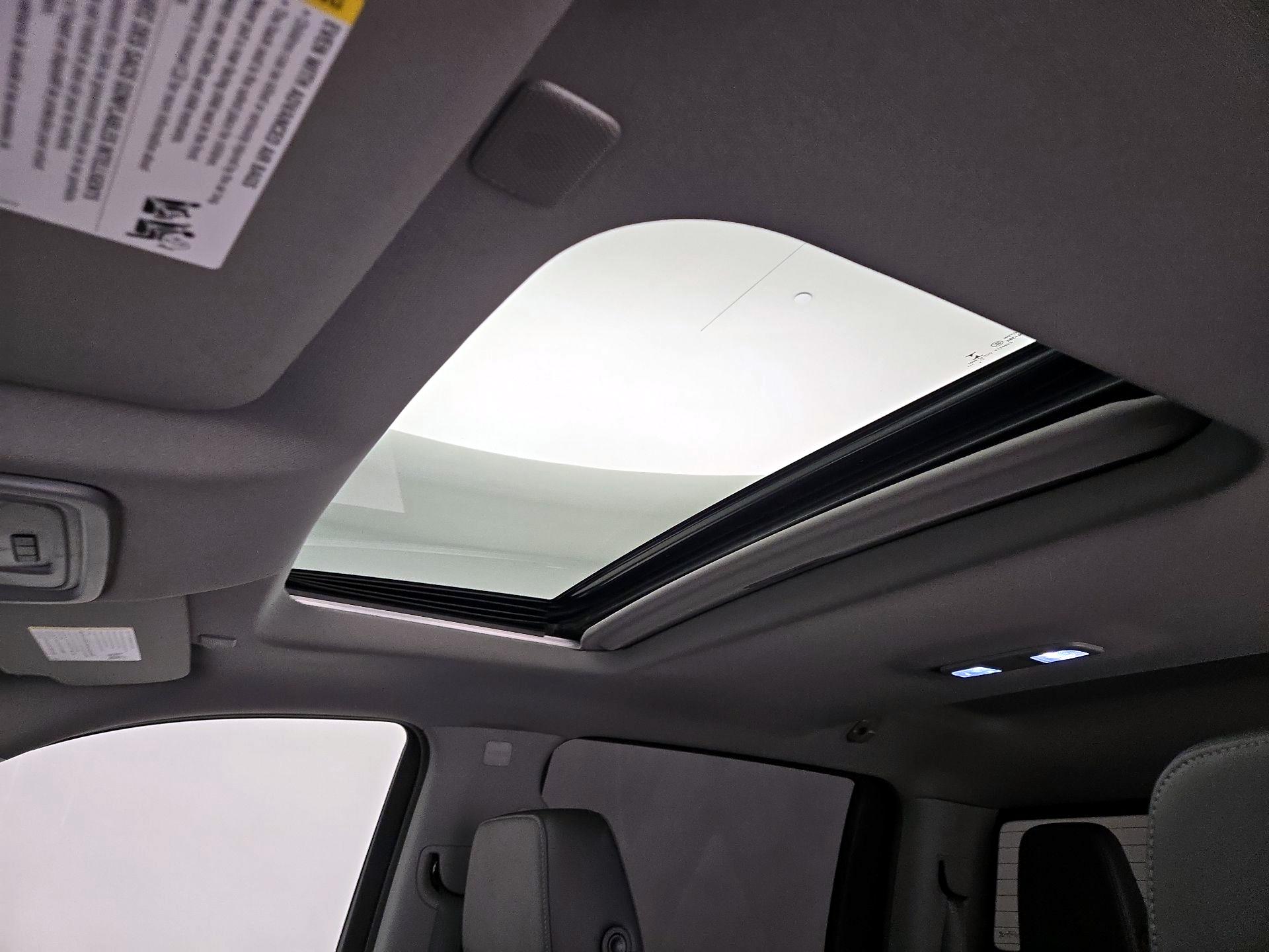 Thumbnail: 2022 Chevrolet Silverado 1500 - 19