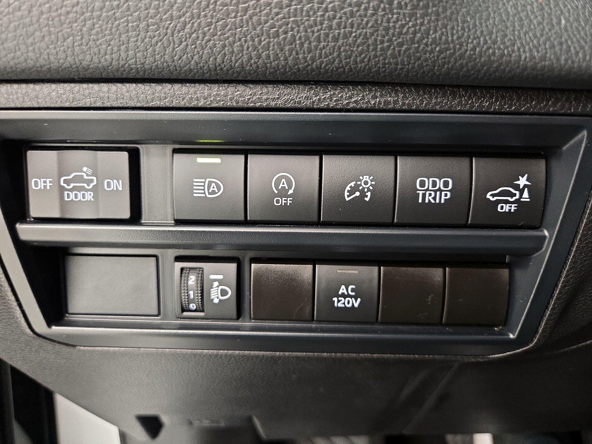 Thumbnail: 2025 Toyota Tundra - 13