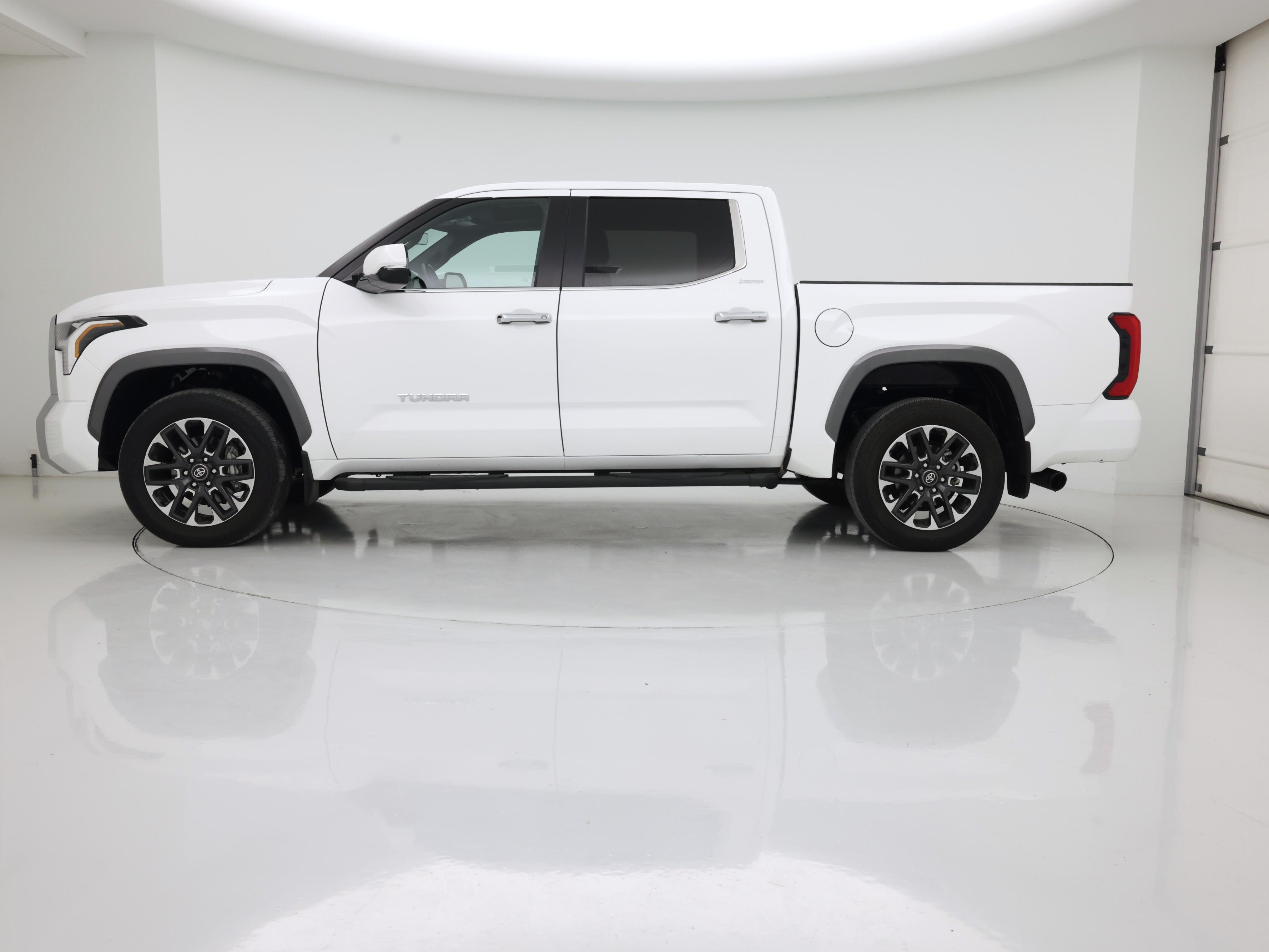 Thumbnail: 2025 Toyota Tundra - 3