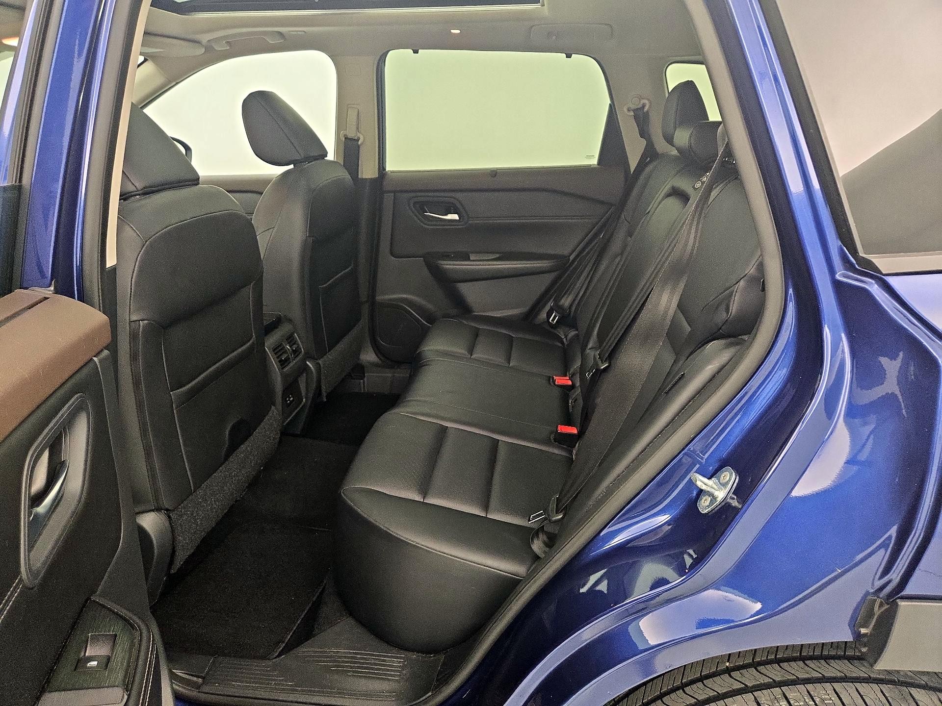 Thumbnail: 2022 Nissan Rogue - 20