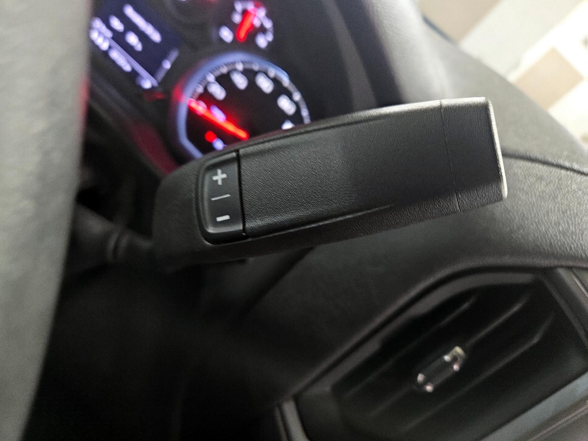 Thumbnail: 2024 Chevrolet Silverado 1500 - 17