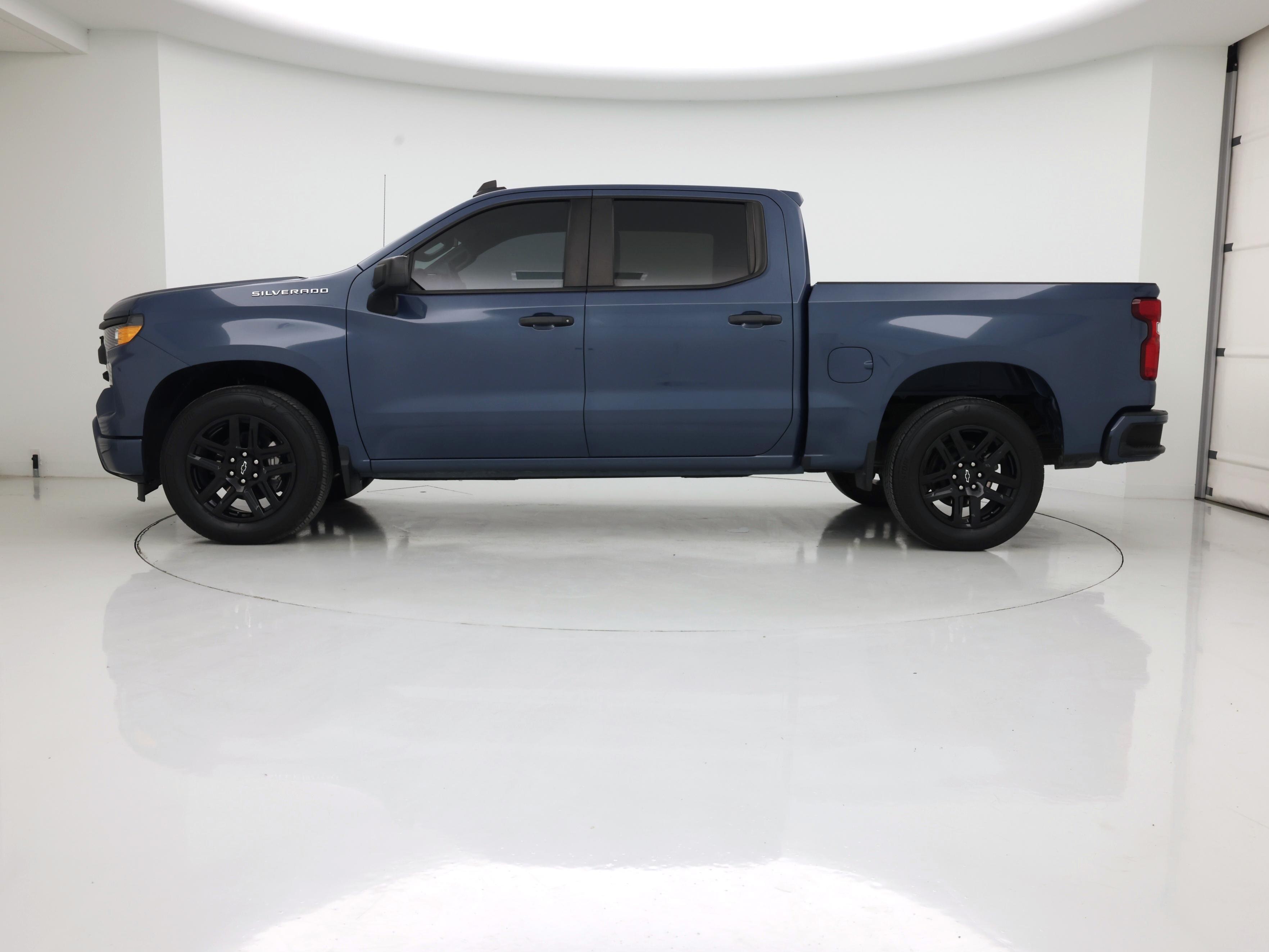 Thumbnail: 2024 Chevrolet Silverado 1500 - 3