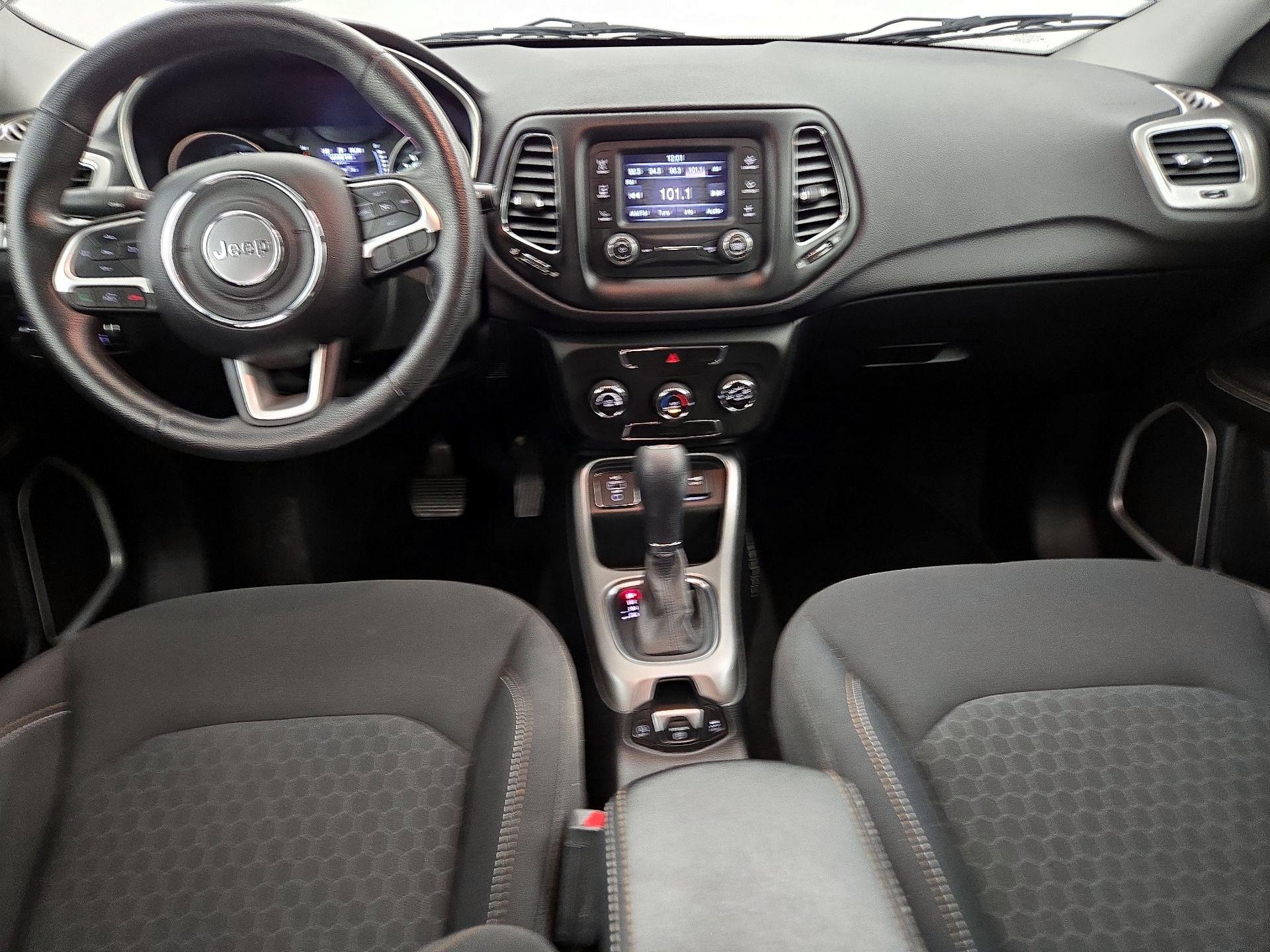 Thumbnail: 2017 Jeep Compass - 9