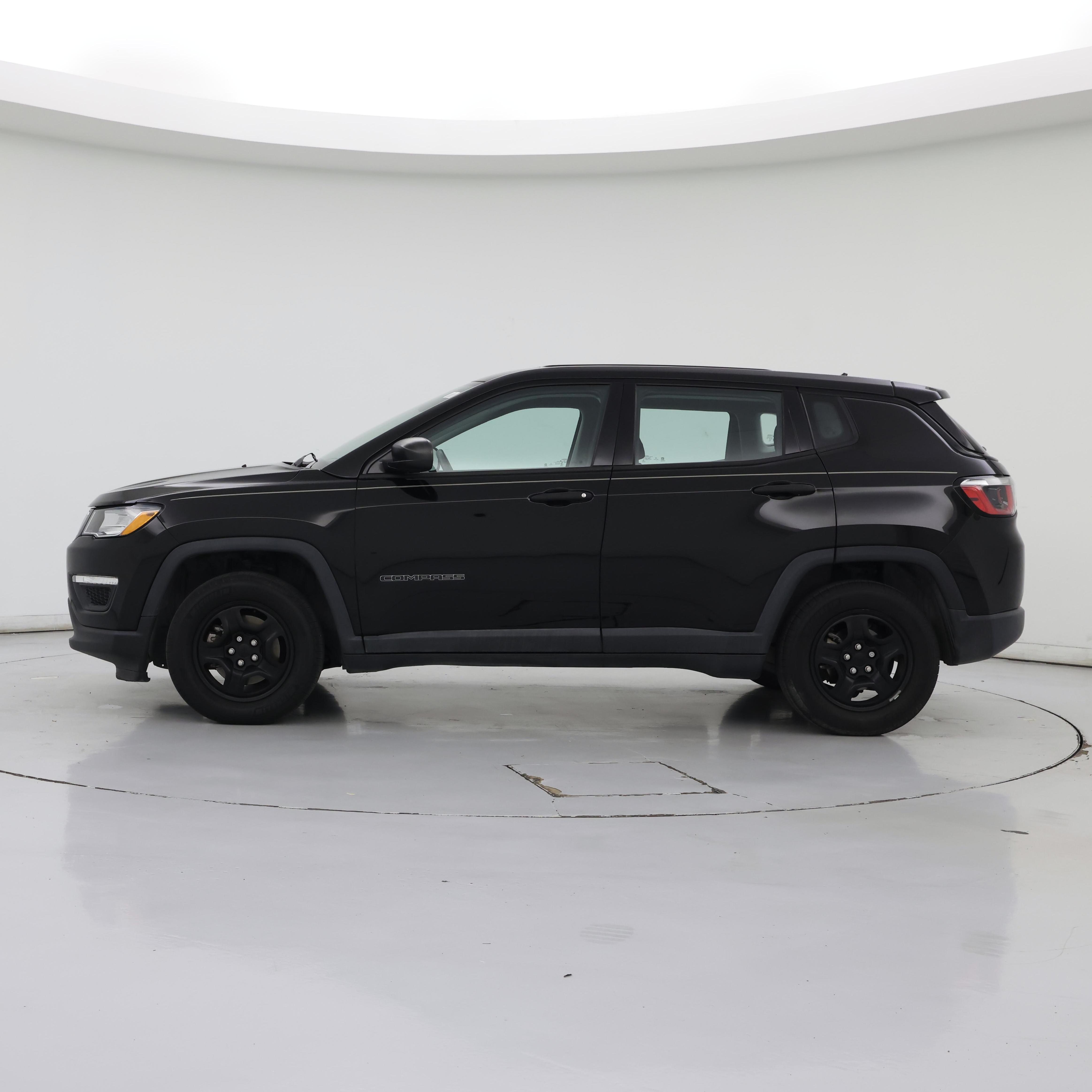 Thumbnail: 2017 Jeep Compass - 3