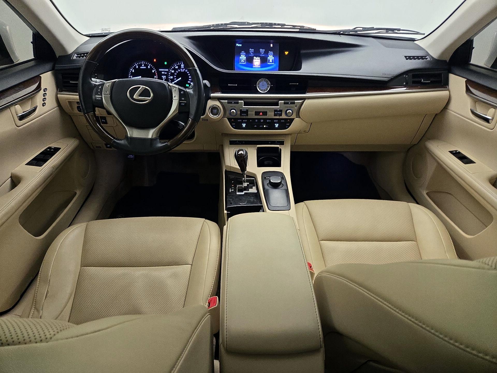 Thumbnail: 2015 Lexus ES - 9