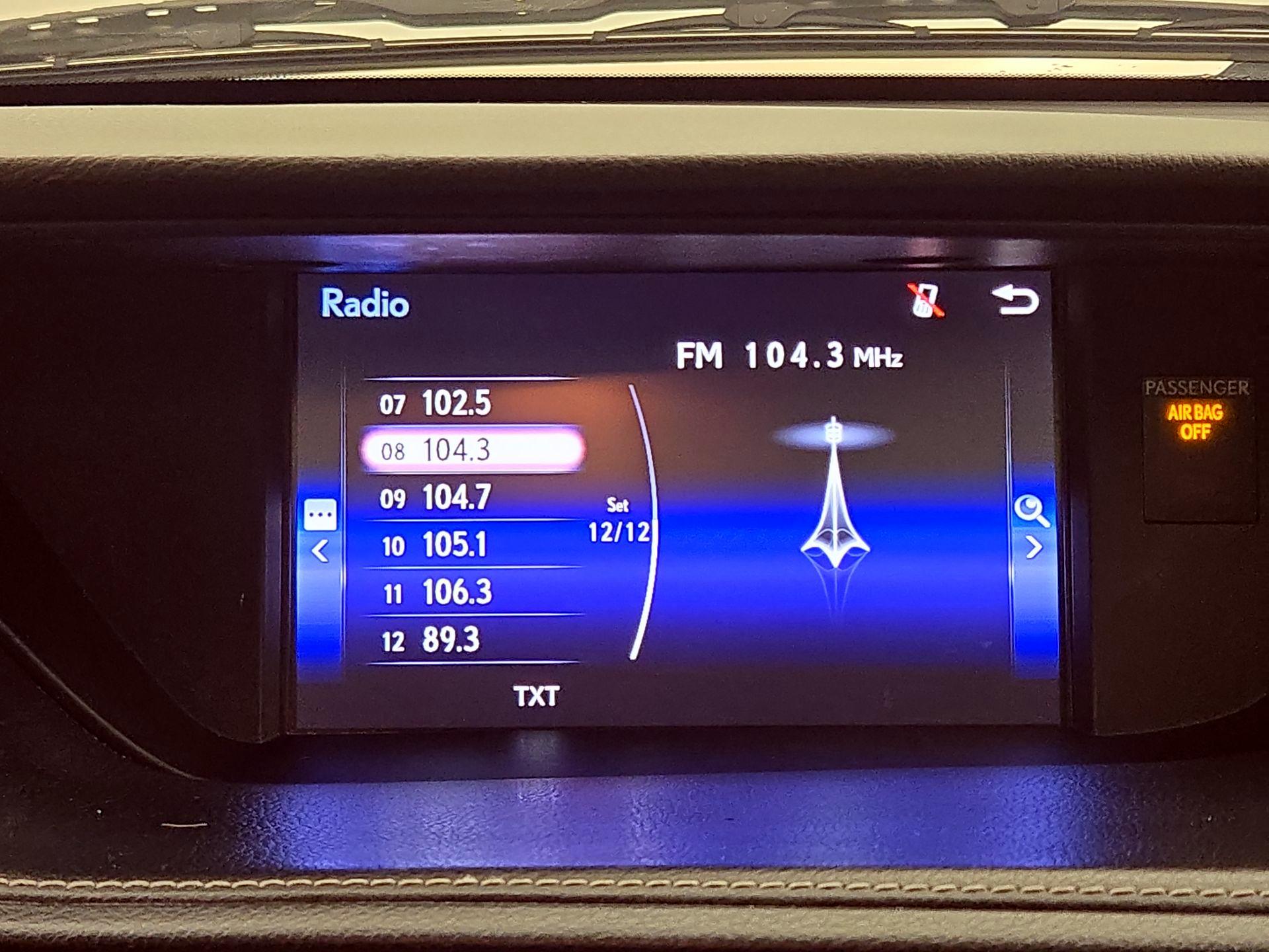 Thumbnail: 2015 Lexus ES - 15